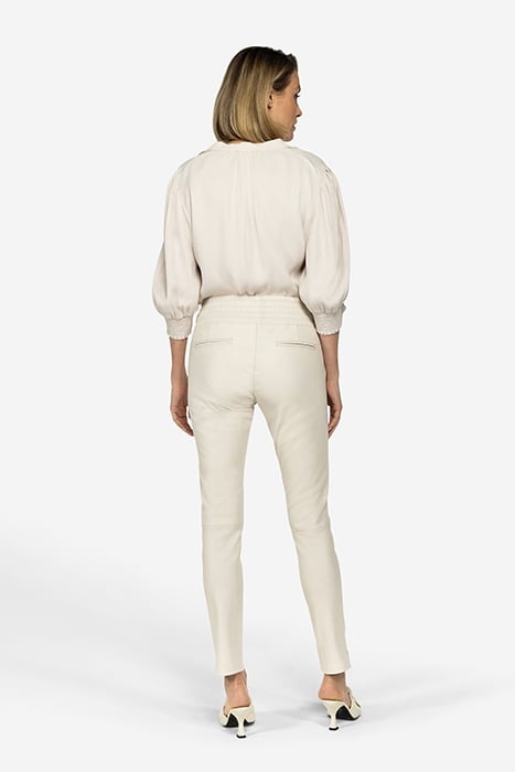 COLETTE ANTIQUE WHITE 2