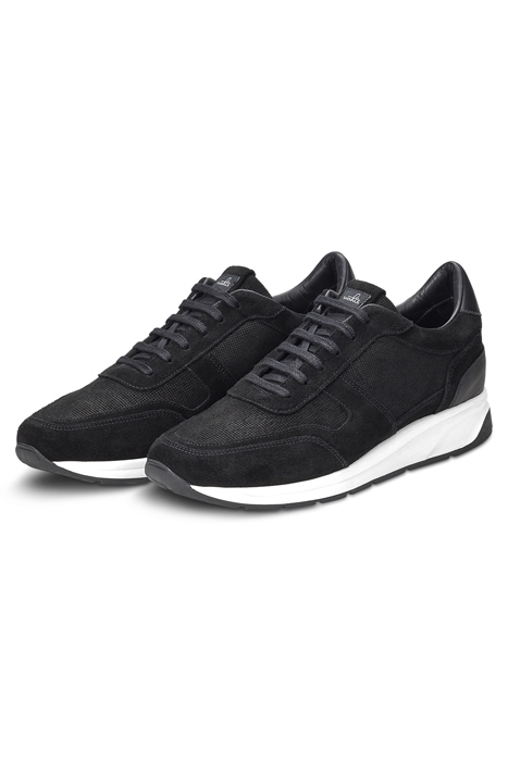 FARELL | NEW RUNNERS PURE BLACK 2