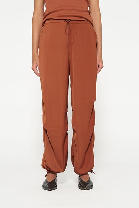 SATIN PARACHUTE PANTS SADDLE BROWN 1