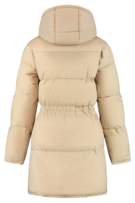 APRIL PUFFER BEACH 2