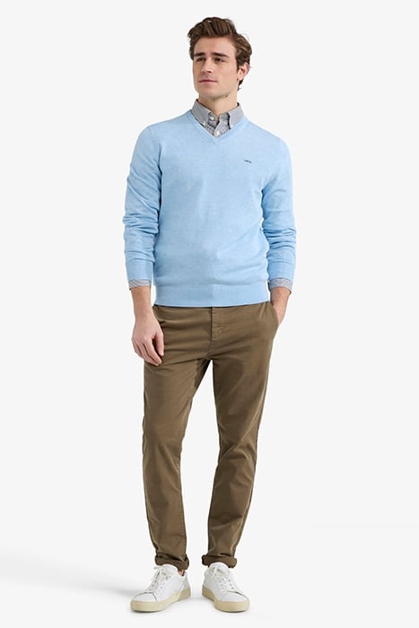 V-NECK SWEATER LIGHT BLUE 2