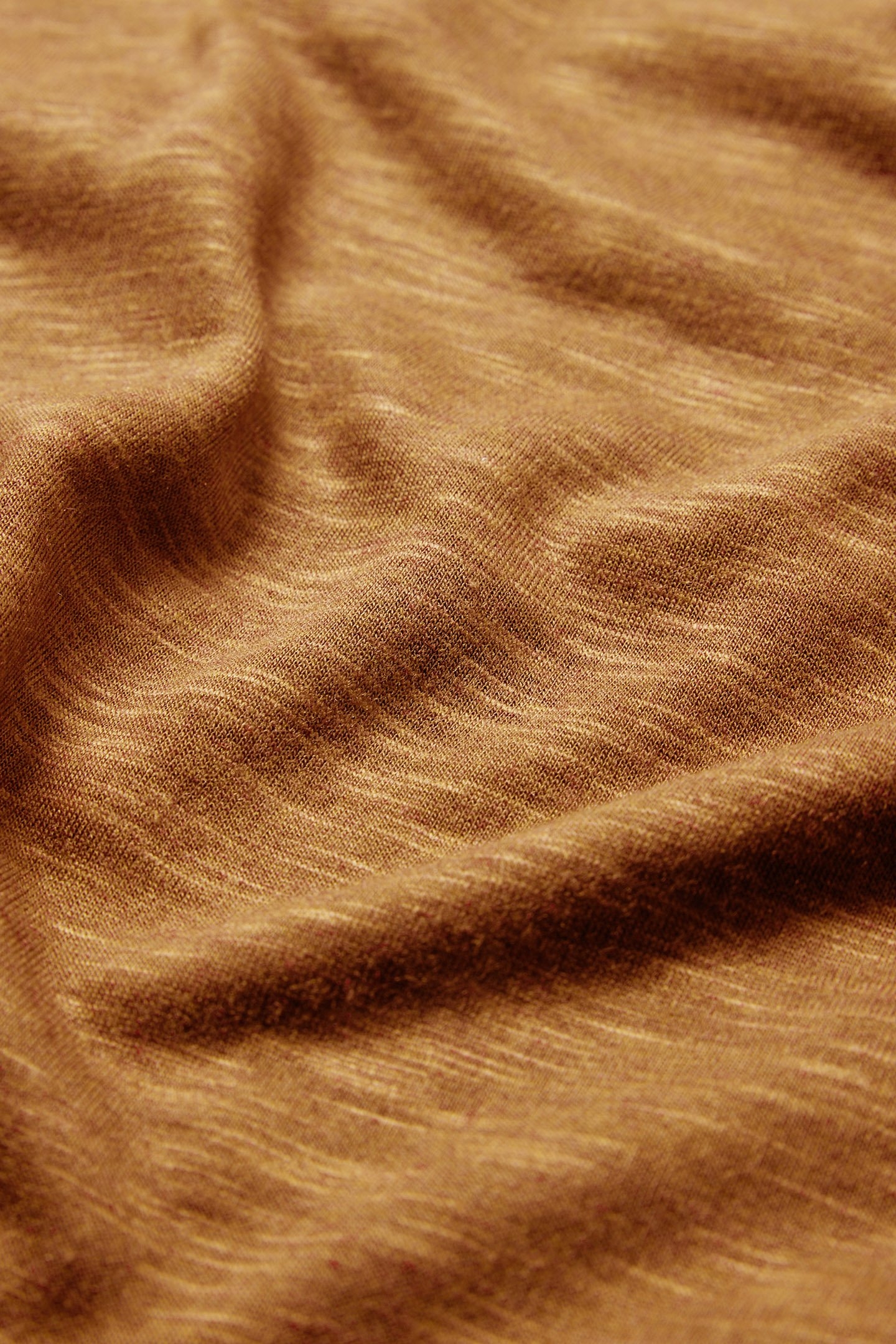 ASTOR REGULAR FIT SS V-NECK BROWN SUGAR 2