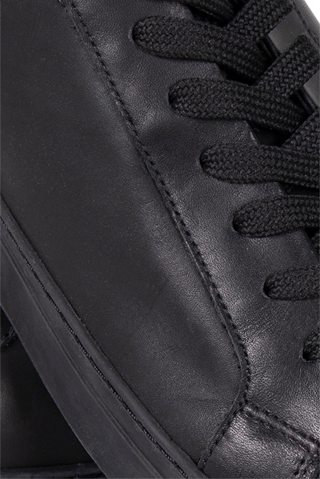 LARS LOGO TRAINER BLACK 4