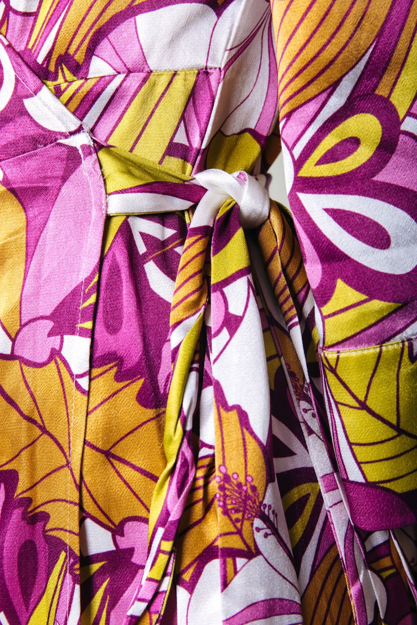 LELA FLORAL WRAP MAXI DRESS LS MULTICOLOR 5