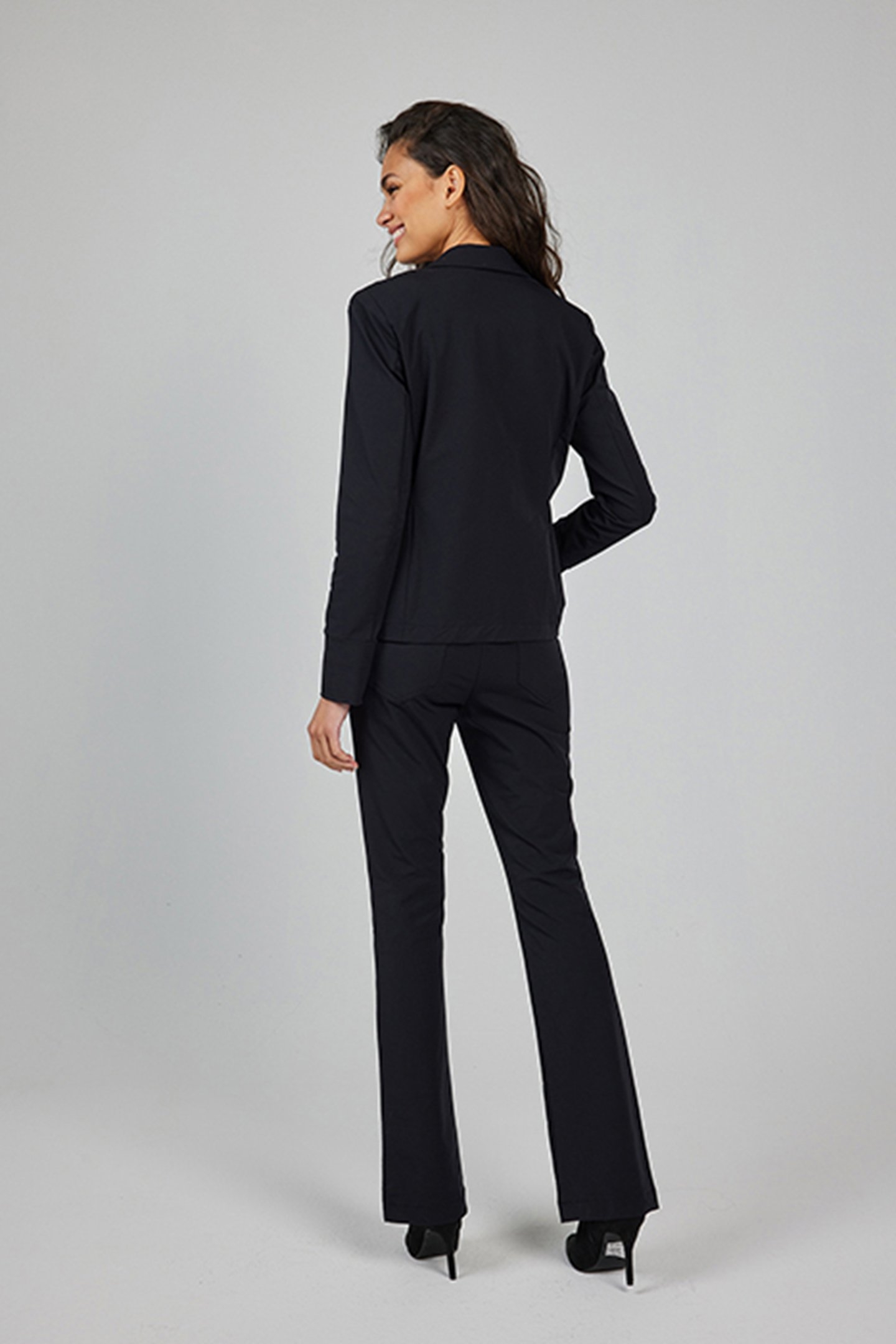 TRAVEL BLAZER MOTION BLACK 3