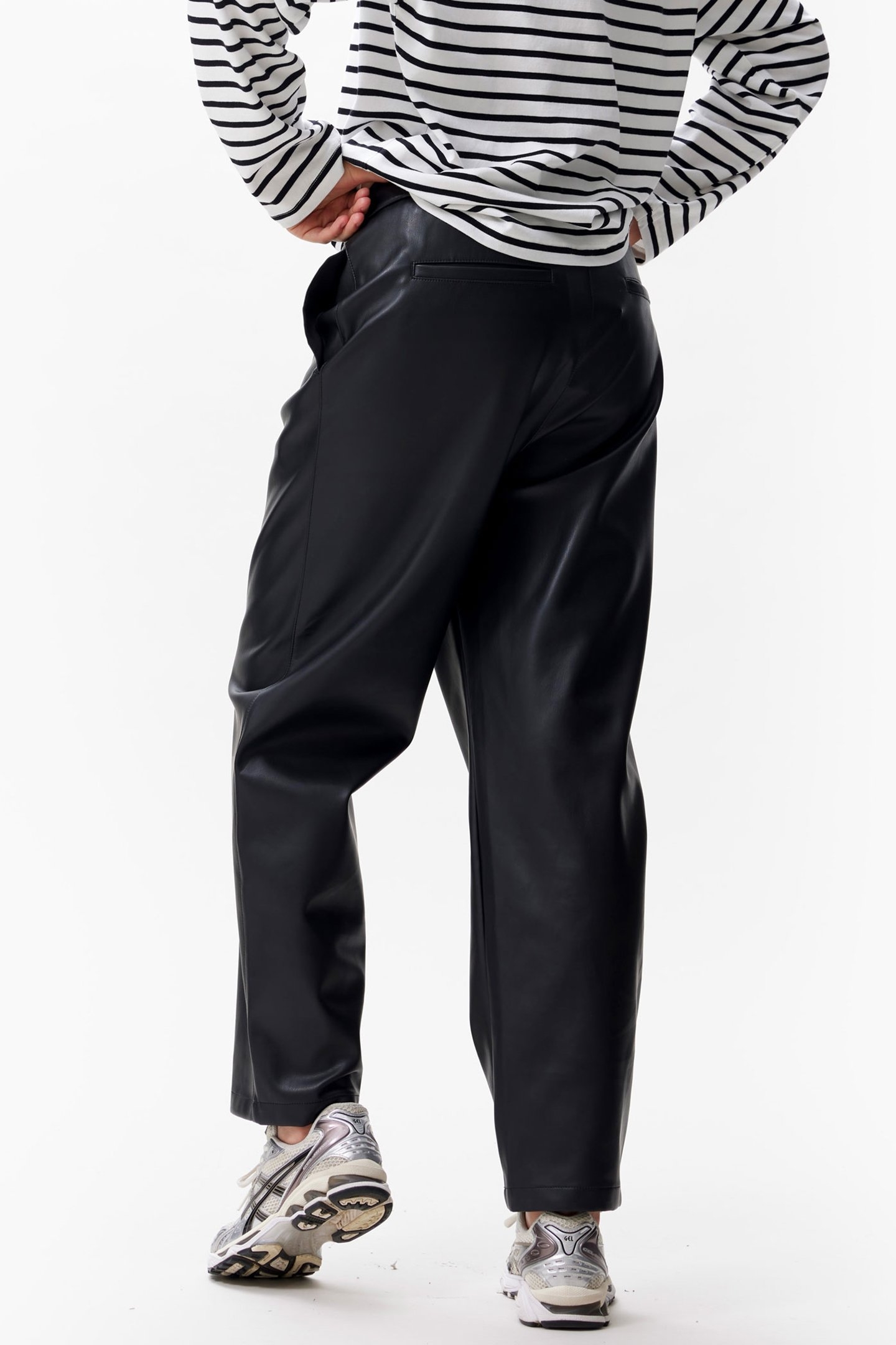 VEGAN LEATHER PULL ON TROUSERS BLACK 3