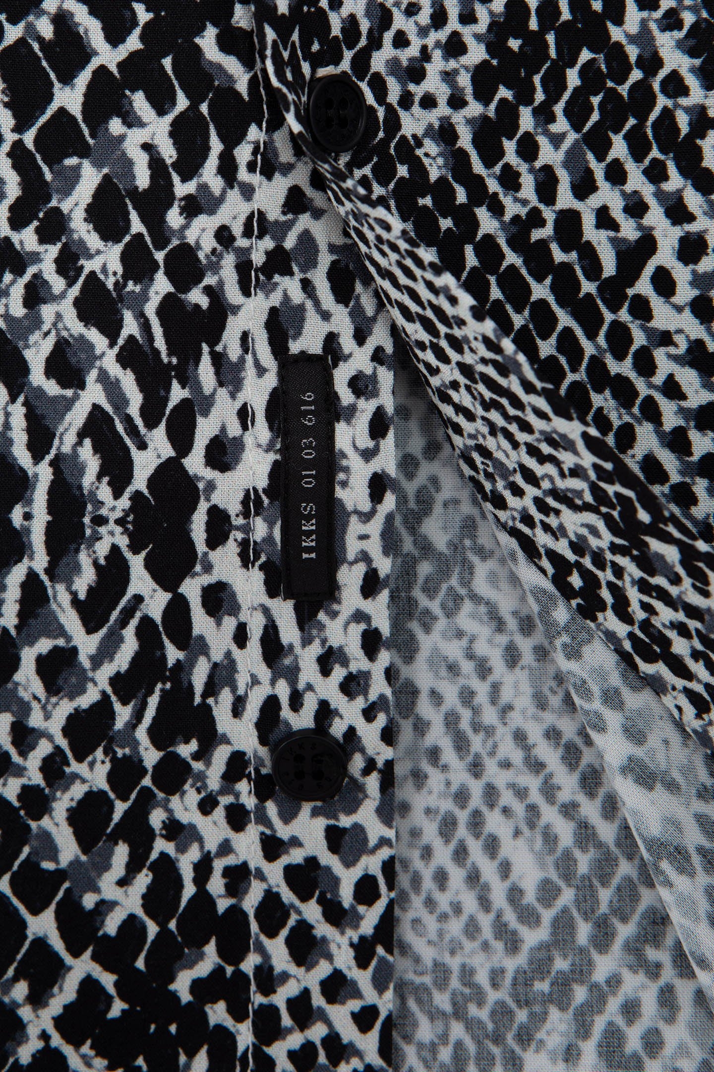 BLACK REGULAR SHIRT LENZING™ ECOVERO™ PYTHON EFFECT 4