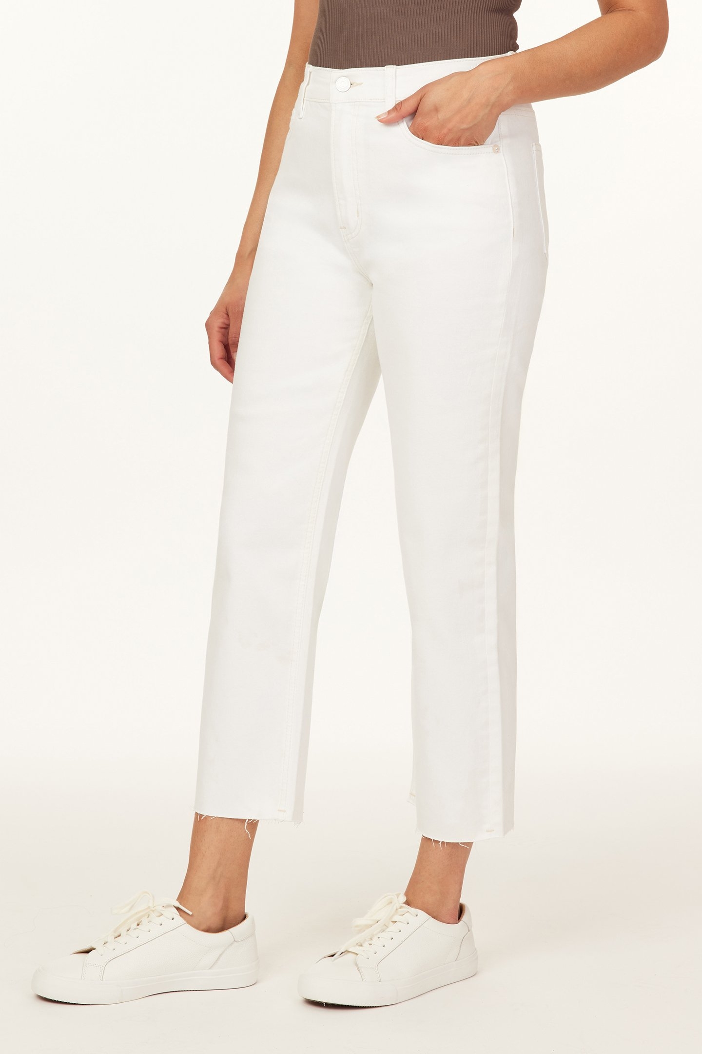 THE SKY CROP (26” INSEAM) OPTIC WHITE 3