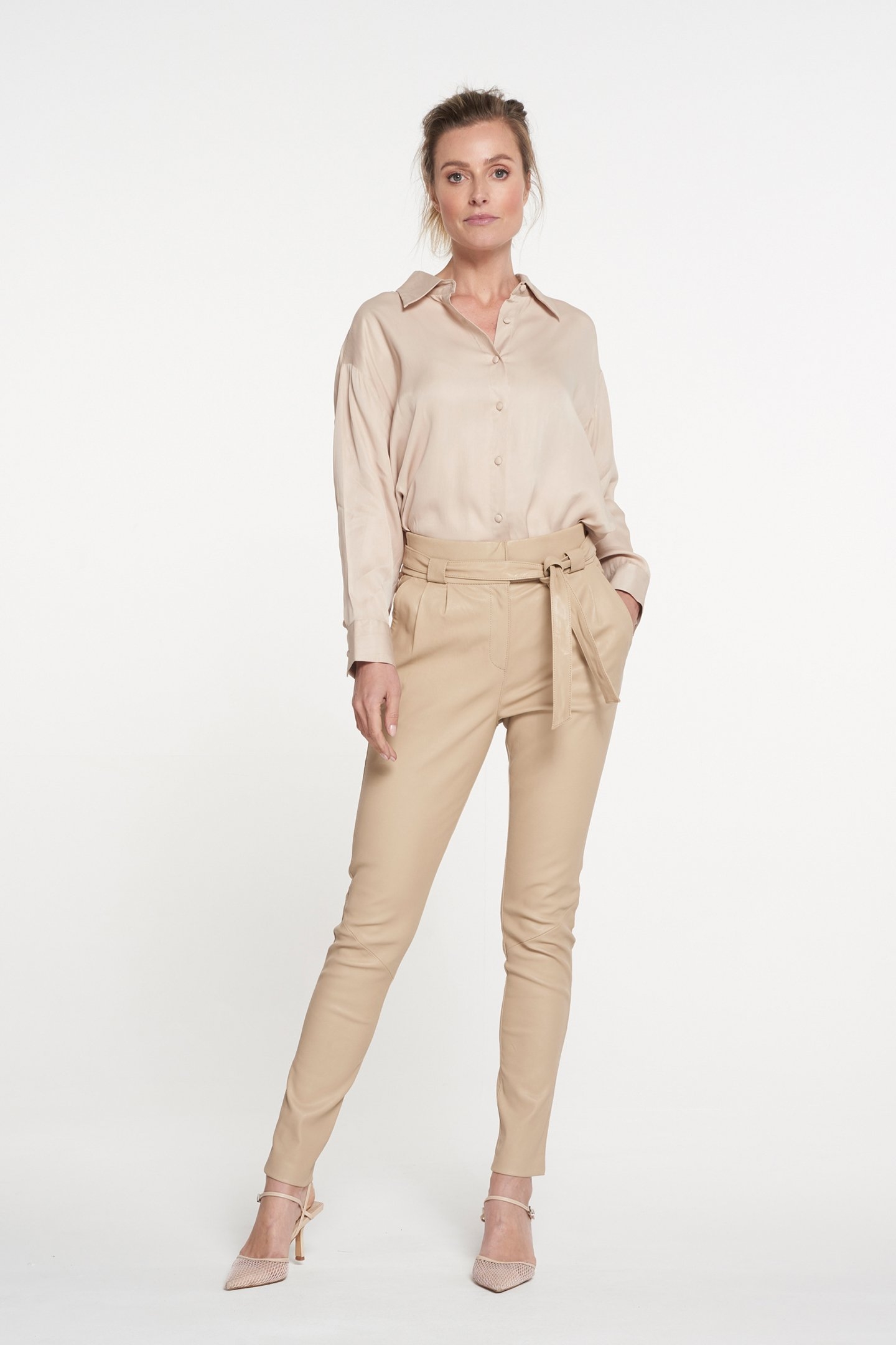 PAULA STRETCH LEATHER LATTE 5