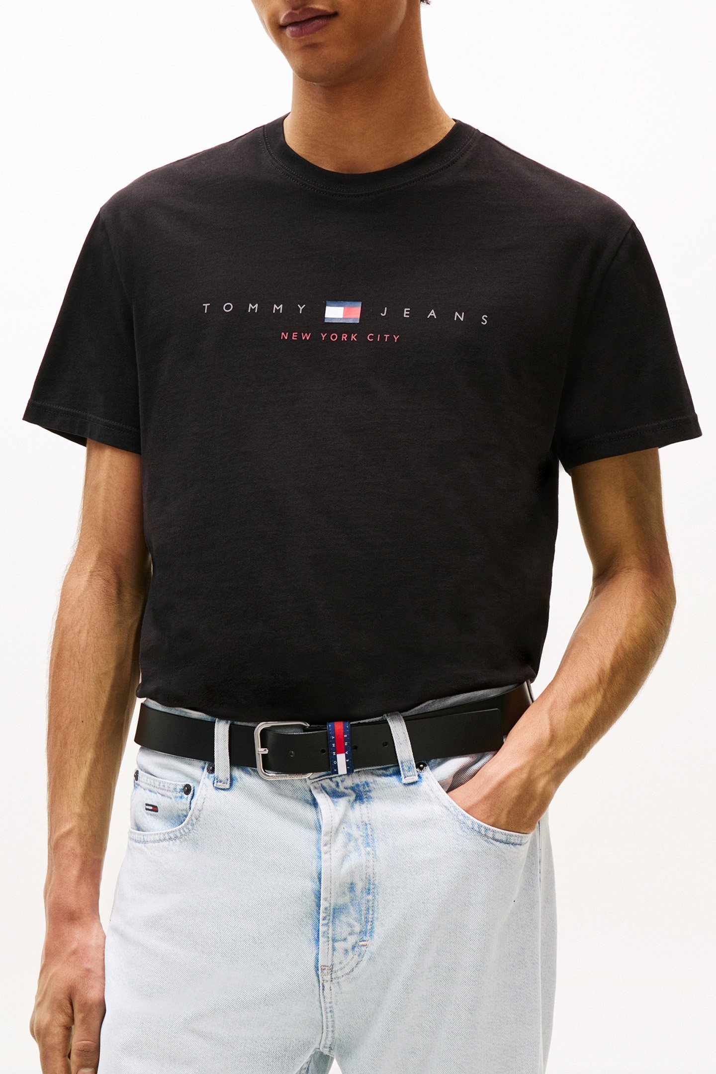 TJM REG FLAG LINEAR REGULAR FIT SHORT SLEEVE T-SHIRT BLACK 1