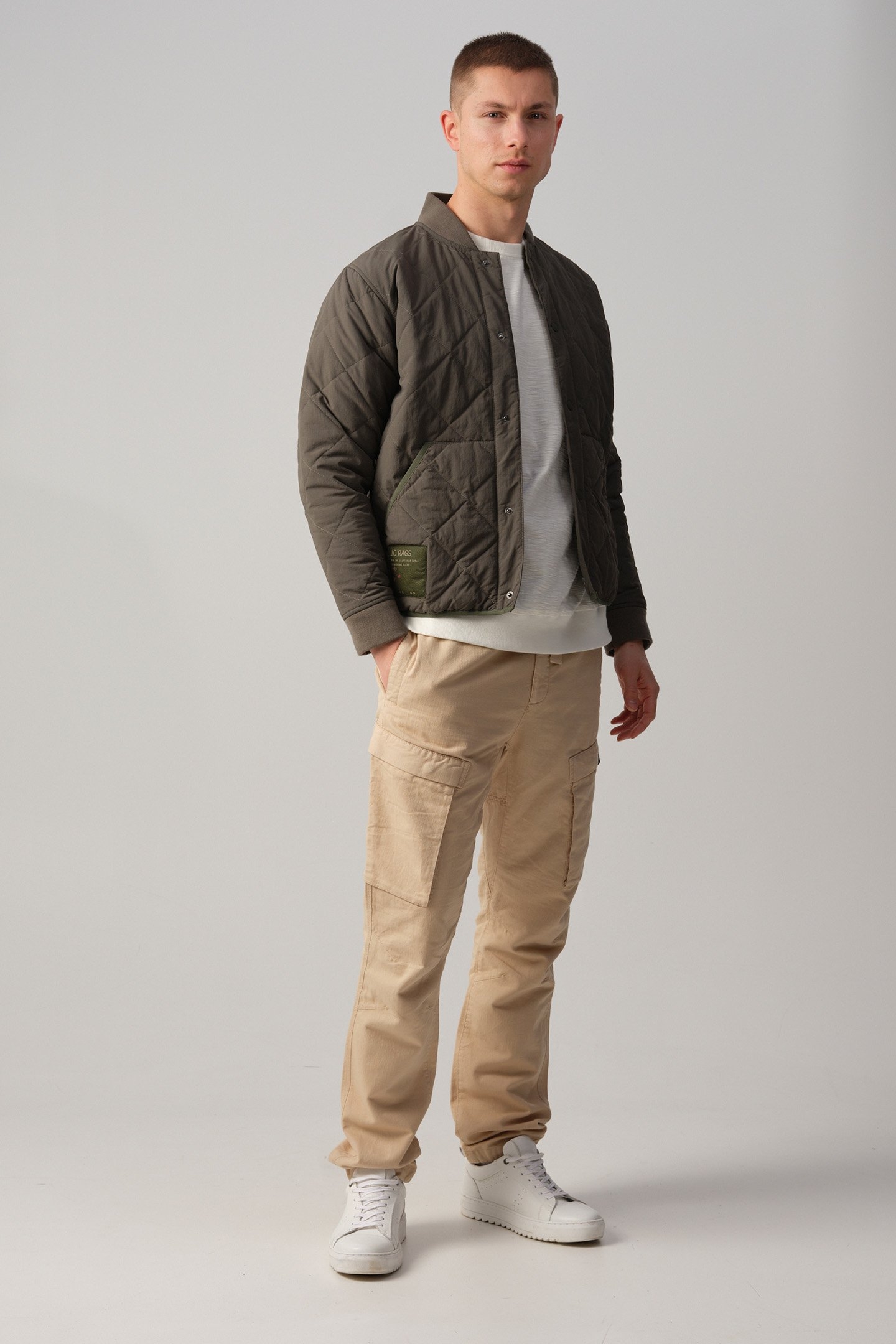 RIVER GEWATTEERDE JAS BLACK FOREST 3