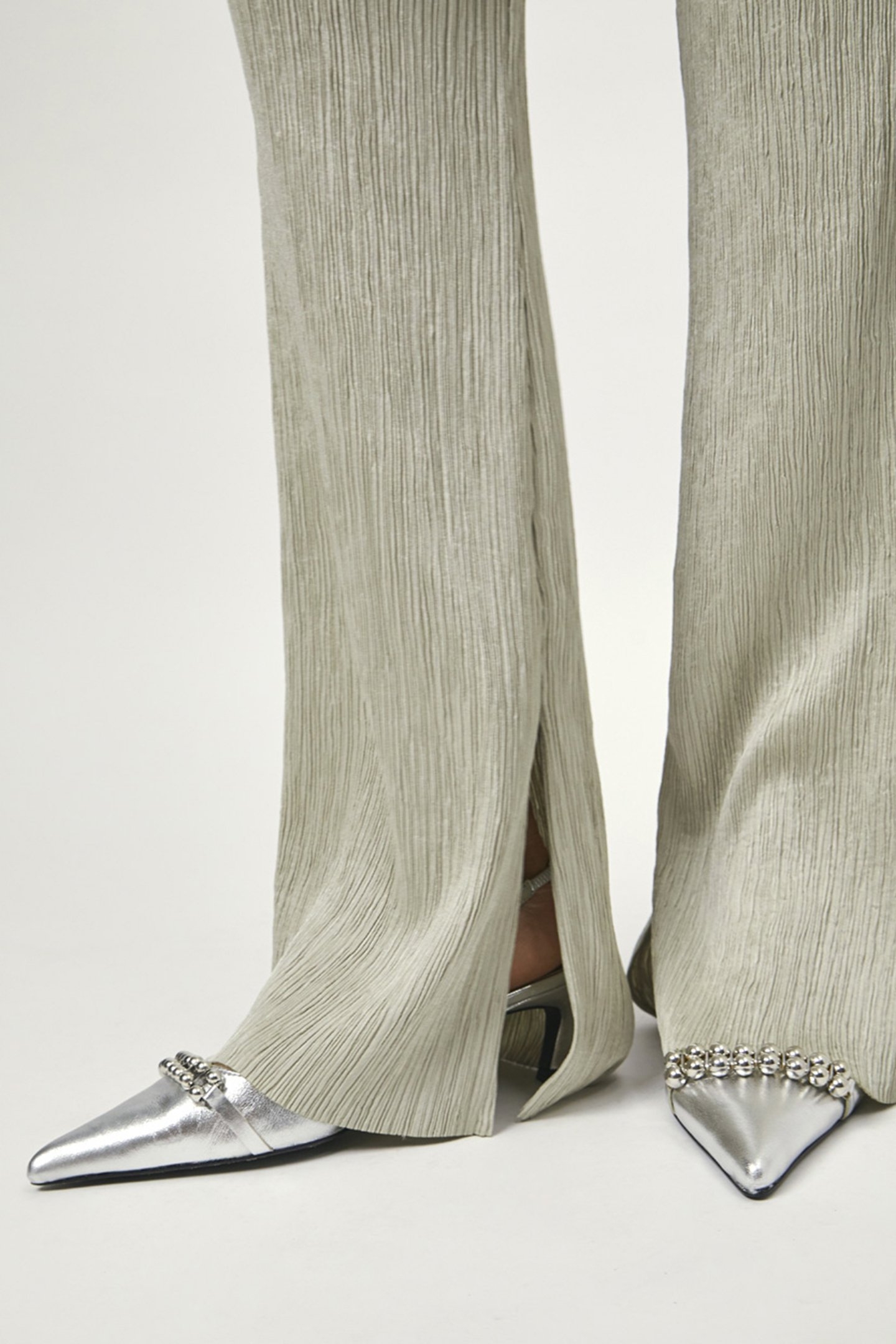 CHAZELLE PLEATED PANTS MATCHA 4