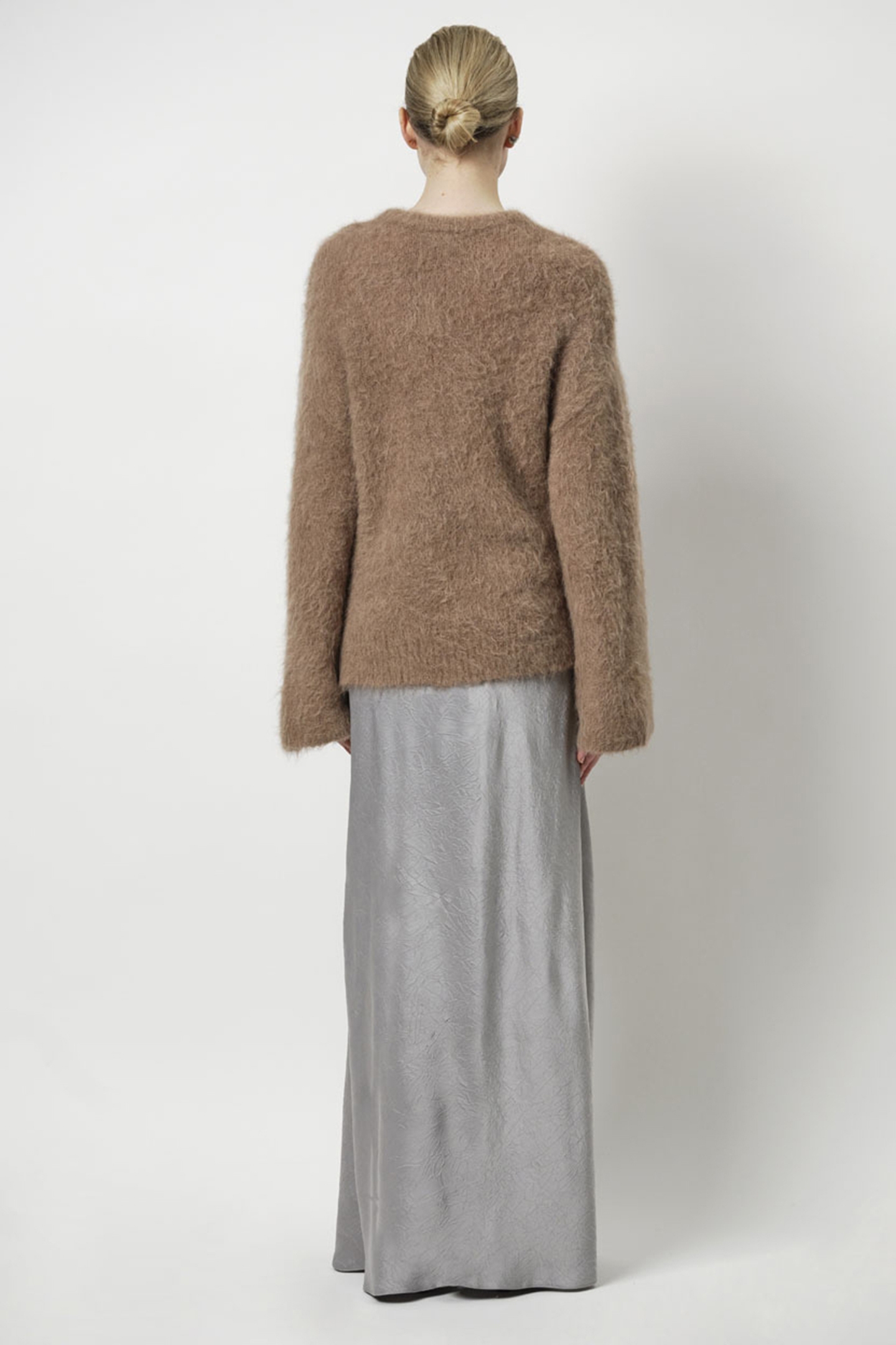 YWA CREASED SATIN MAXI SKIRT DAWN GREY 2