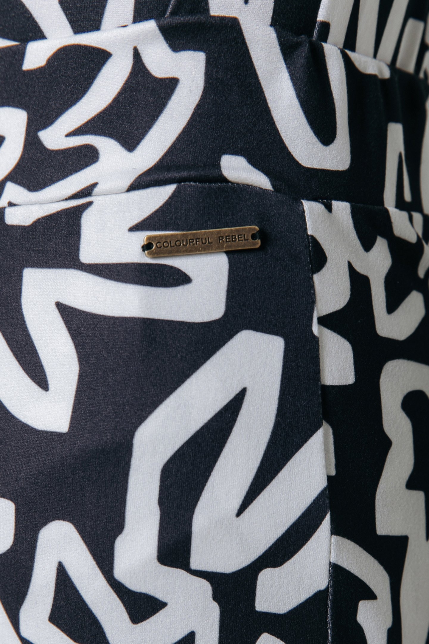 MARKER PEACHED EXTRA FLARE PANTS BLACK/WHITE 6