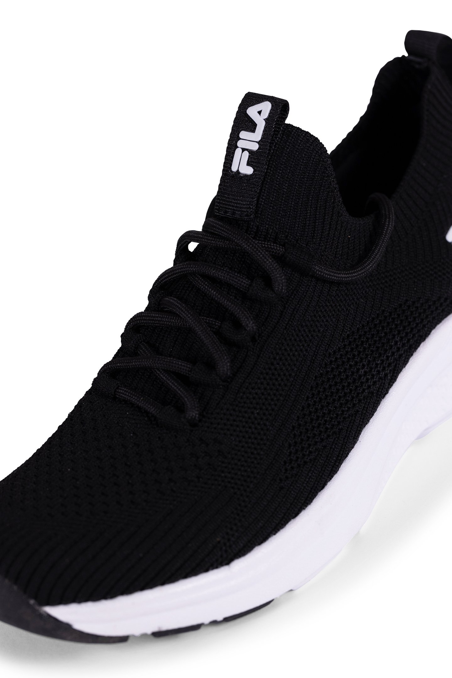 FILA RUN-IT BLACK-WHITE 6