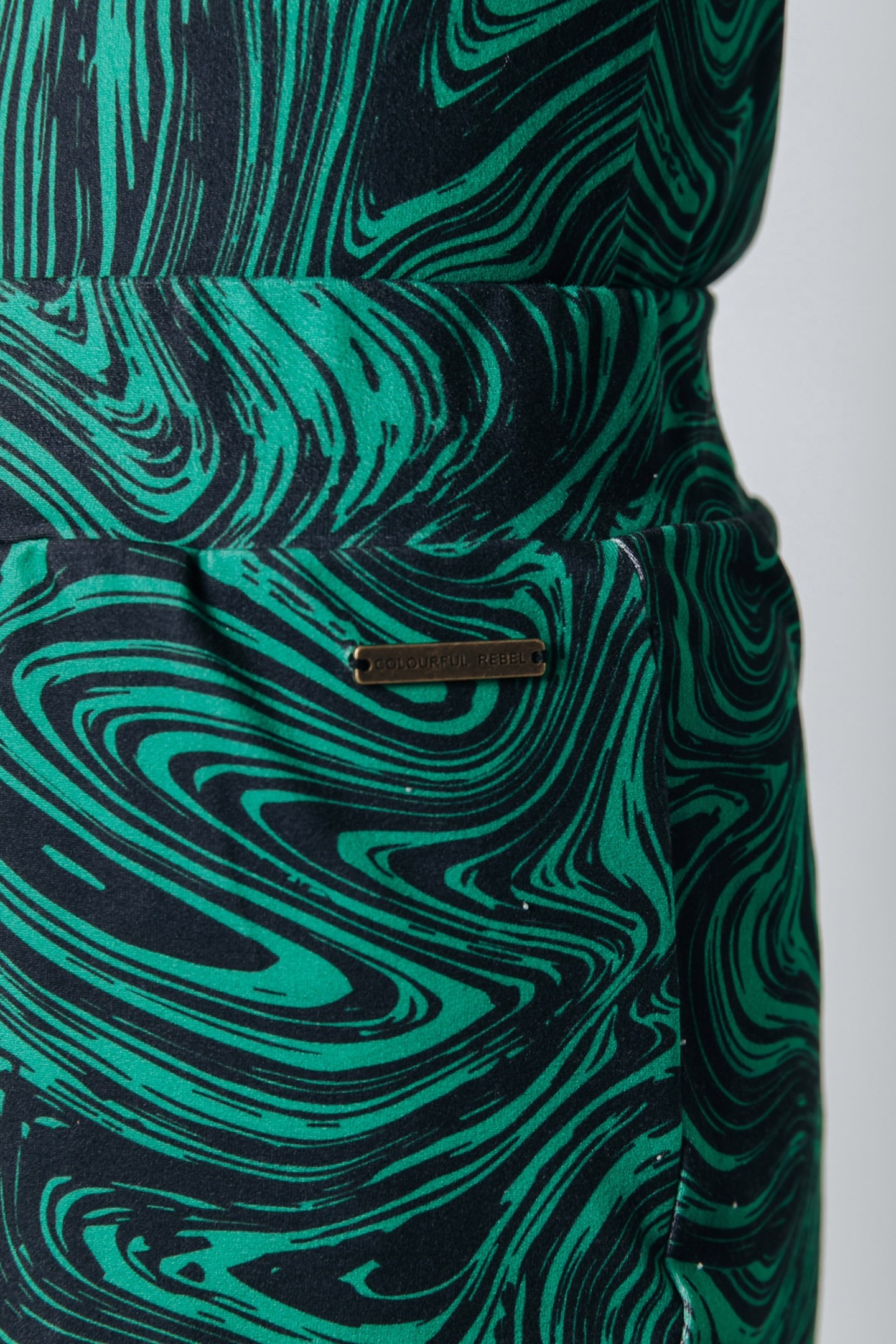 LIQUID PAINT PEACHED EXTRA FLARE PANTS GREEN 6