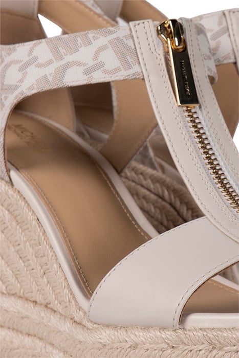 BERKLEY MID HEEL WEDGE IN VANILLA 4