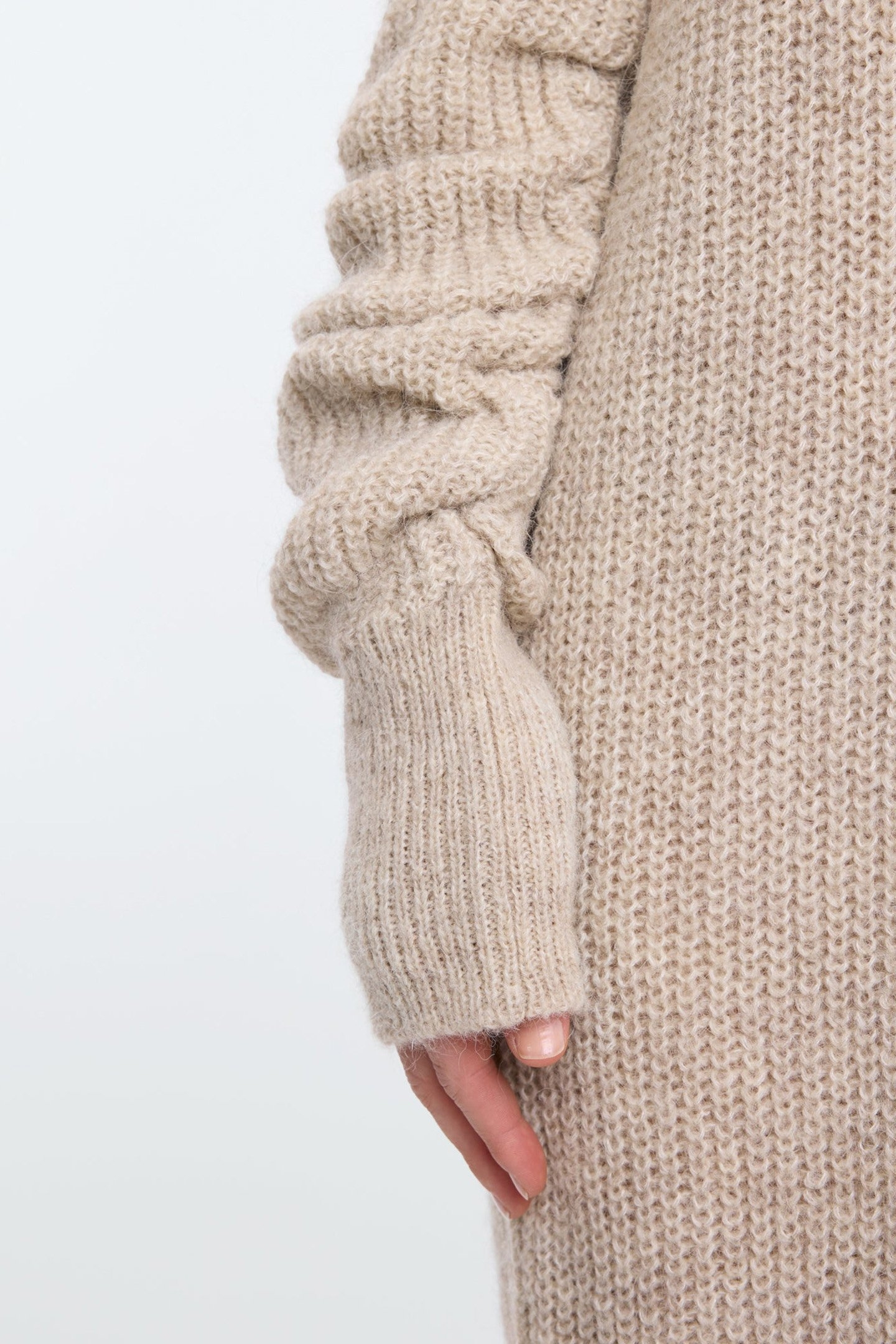 WOOL MAXI DRESS V-NECK BEIGE 5