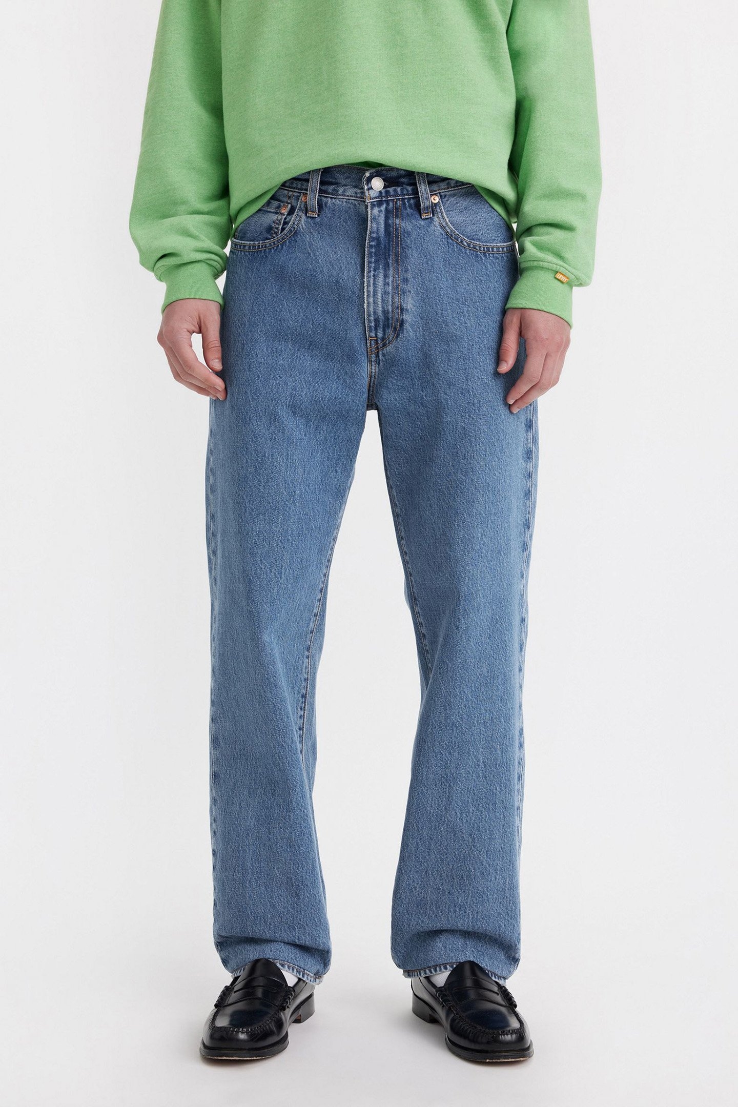 568 LOOSE STRAIGHT BLUE ESSENTIALS 1