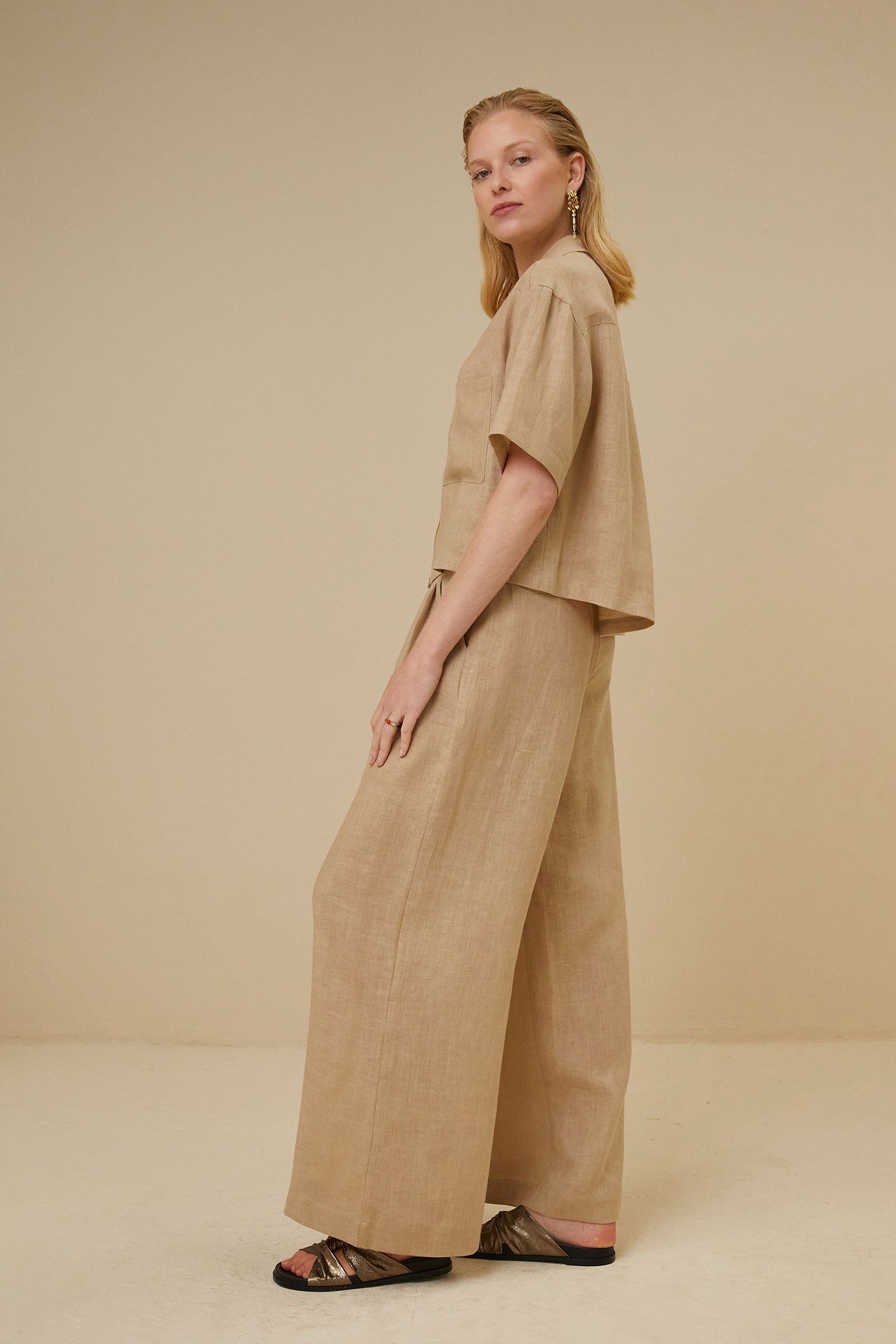 CRIS LINEN BLOUSE LATTE 5