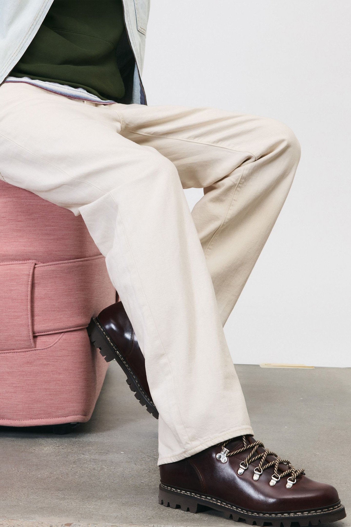 555 RELAXED STRAIGHT ECRU FUSION LTWT 8