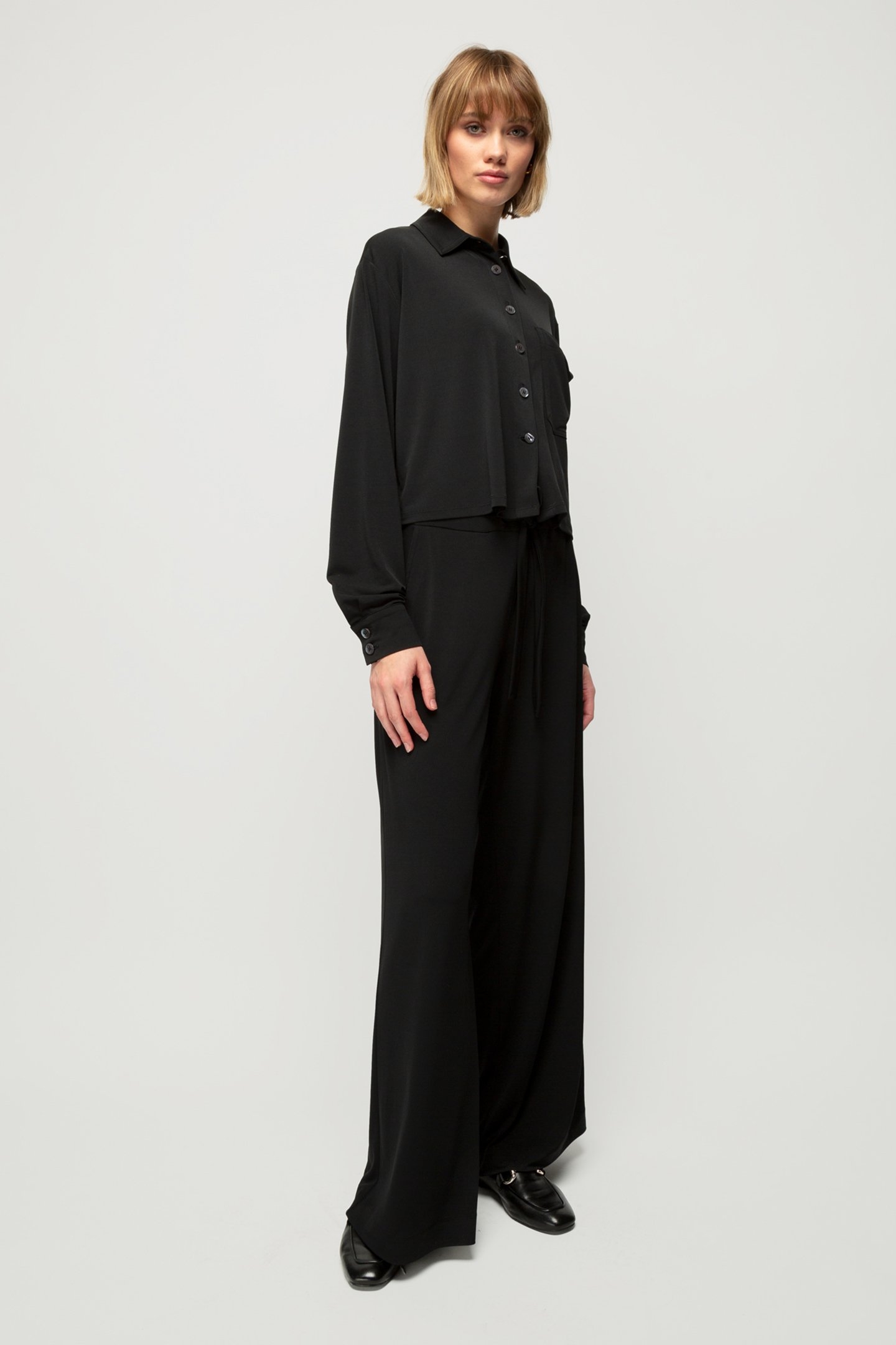 RELAX ESCAPE BLOUSE BLACK 4
