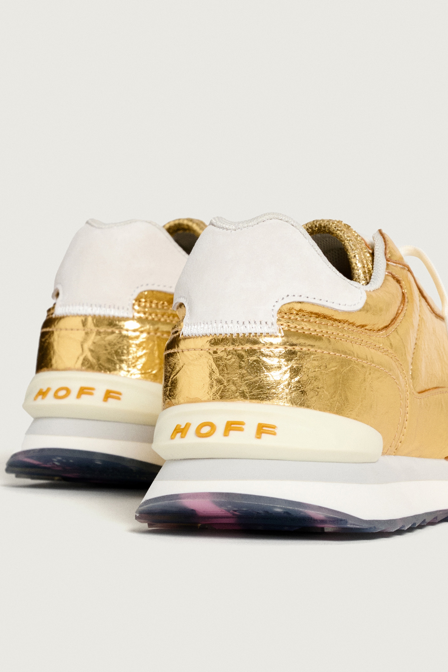 SNEAKERS GOLD 4