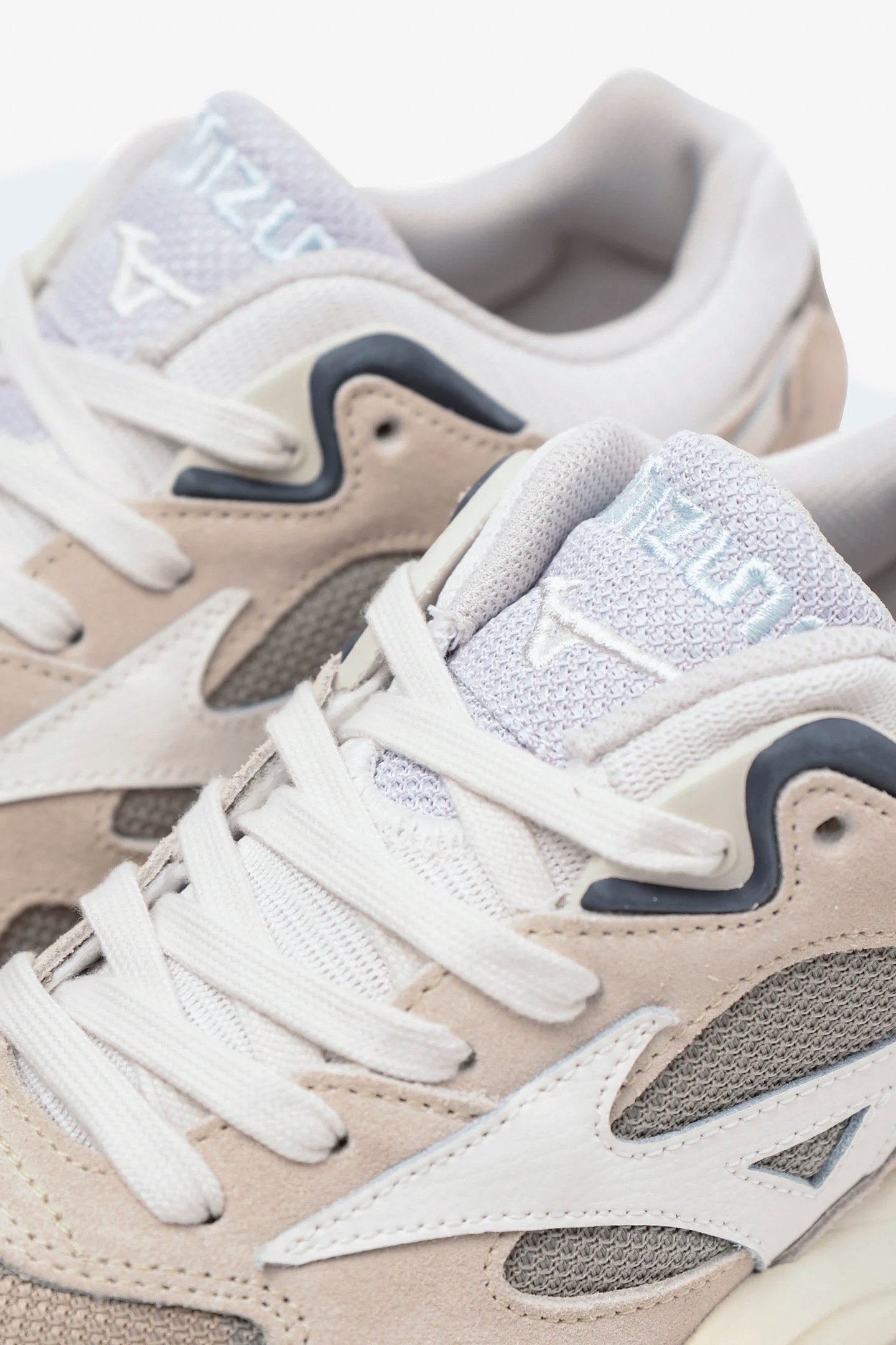 UNISEX SHOE SKY MEDAL VINTAGE KHAKI/WHITE SAND/THISTLE 5