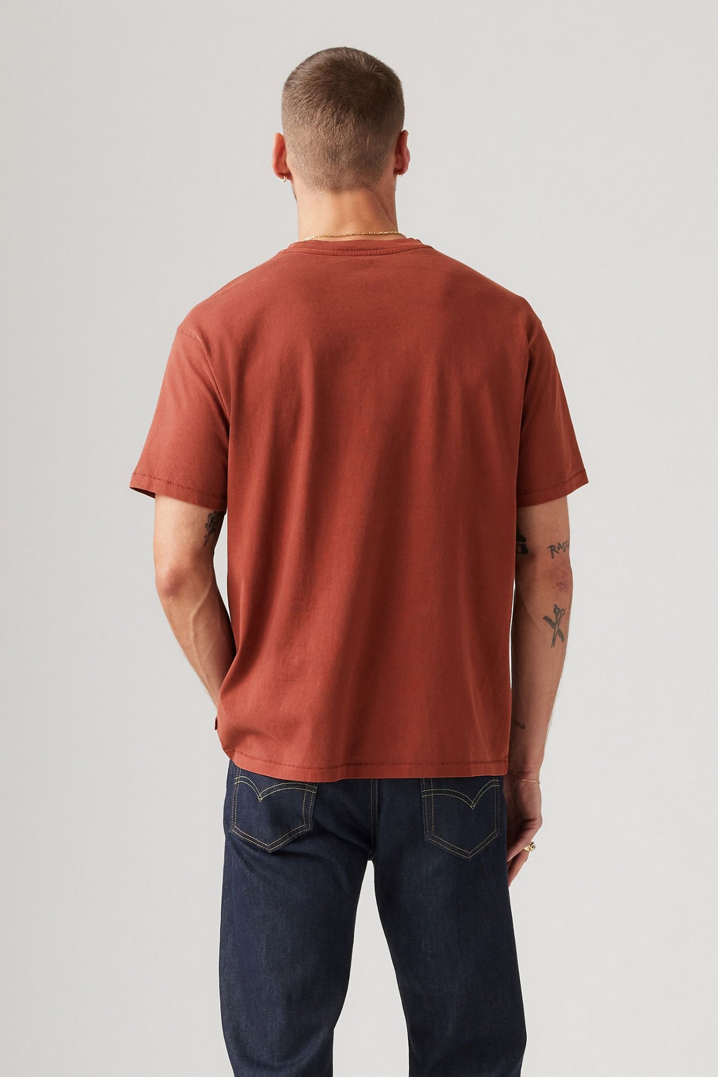 RED TAB VINTAGE TEE GARMENT DYE RED PAINT 2