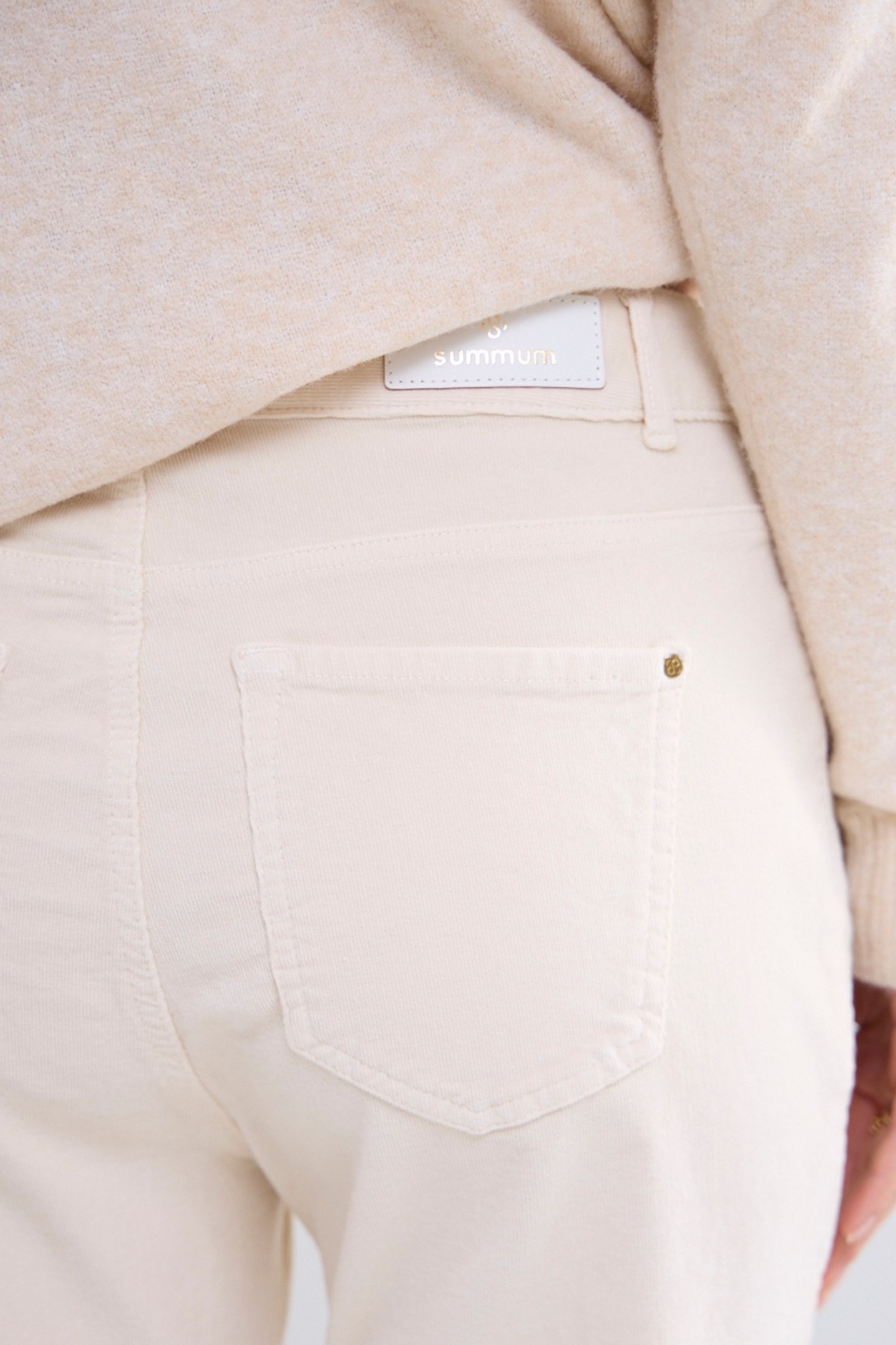 SLIM FLARED PANTS STRETCH BABY CORD WHITES 7