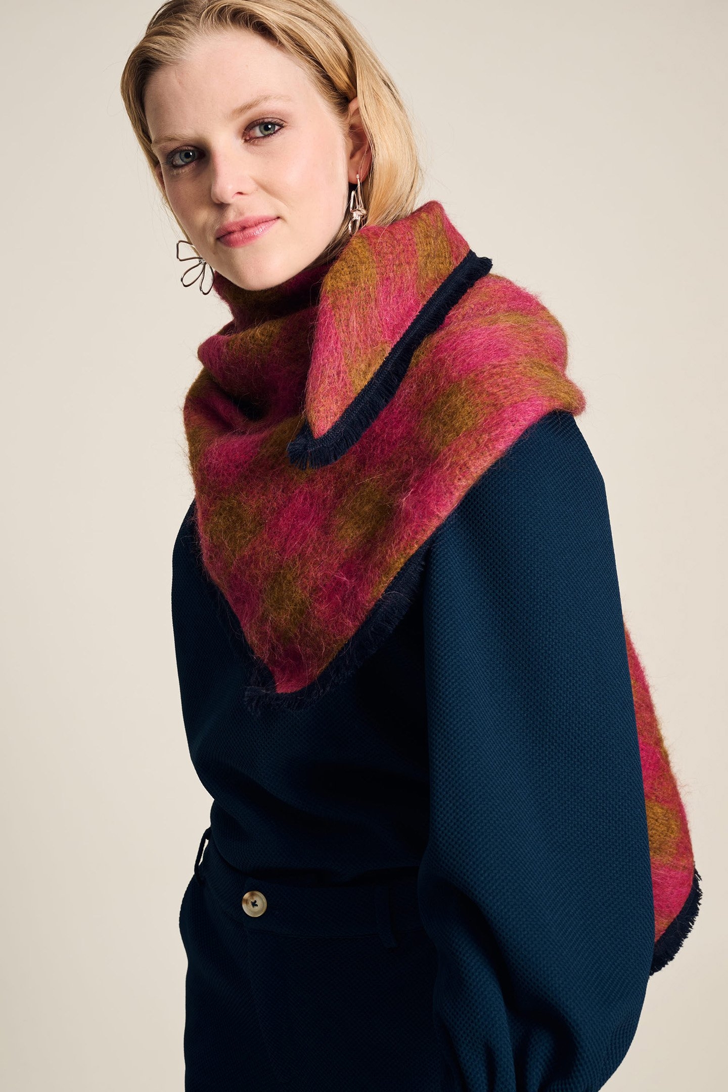 SHAWL - CHECKS PINK BROWN 2