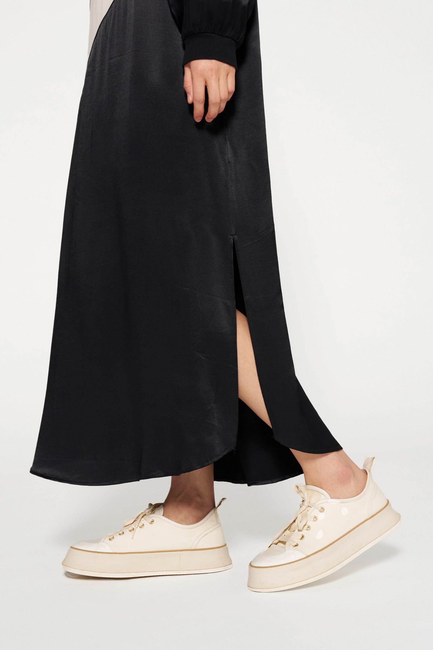 FLOWY MAXI DRESS BLACK 6