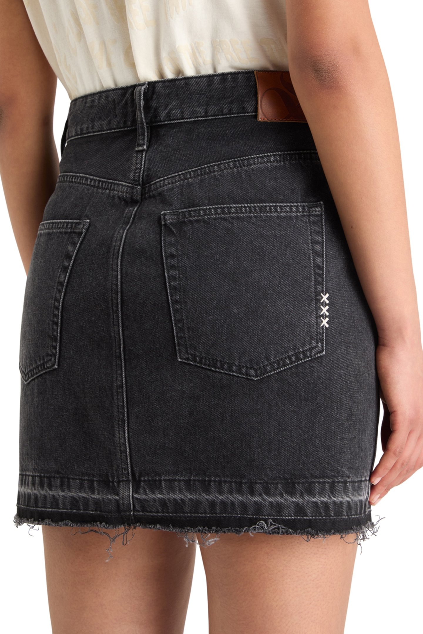 WASHED BLACK DENIM MINI SKIRT WITH CARGO POCKETS CITY BUZZ 7