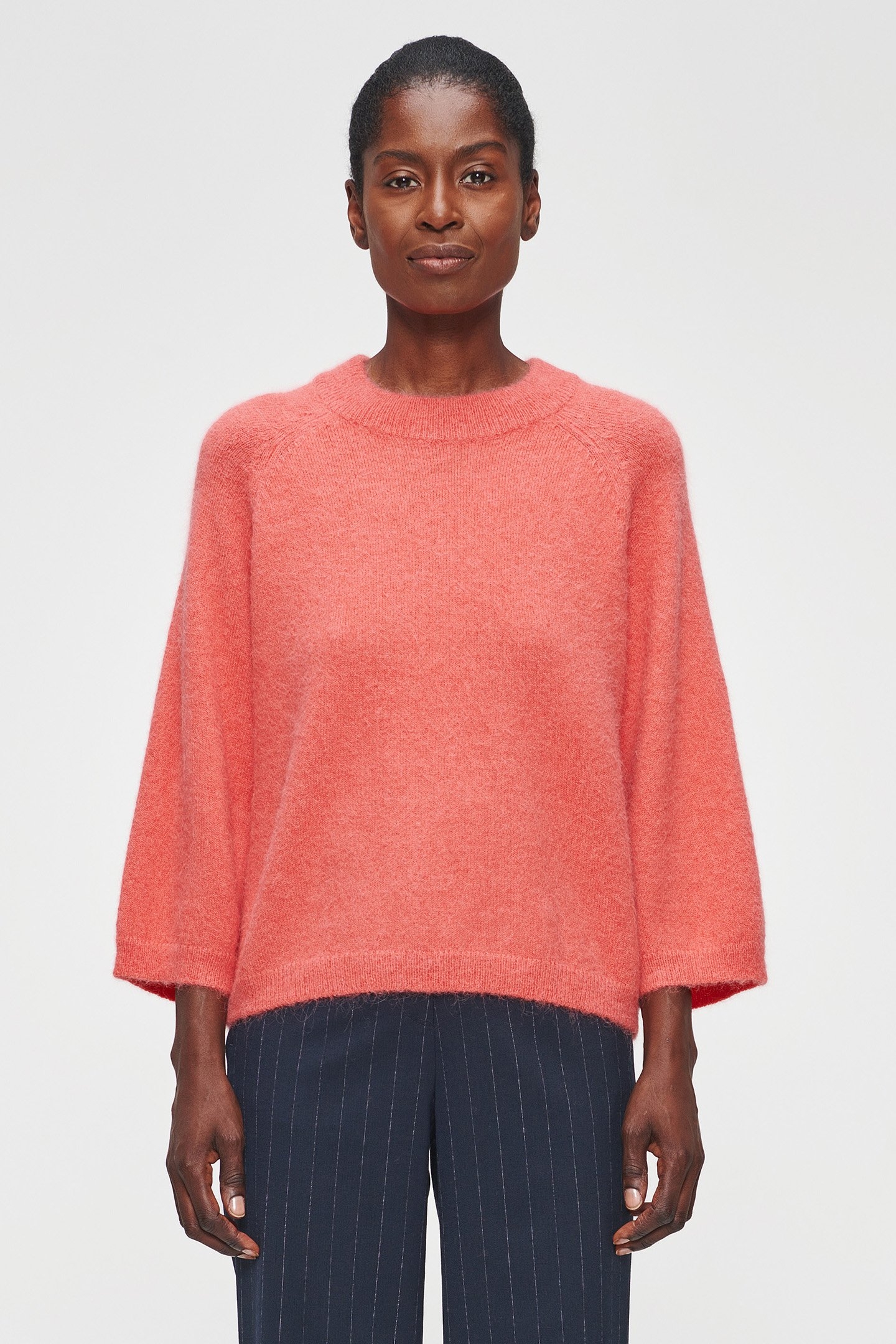 RELAXED ALPACA PULLOVER RADIANT CORAL 1