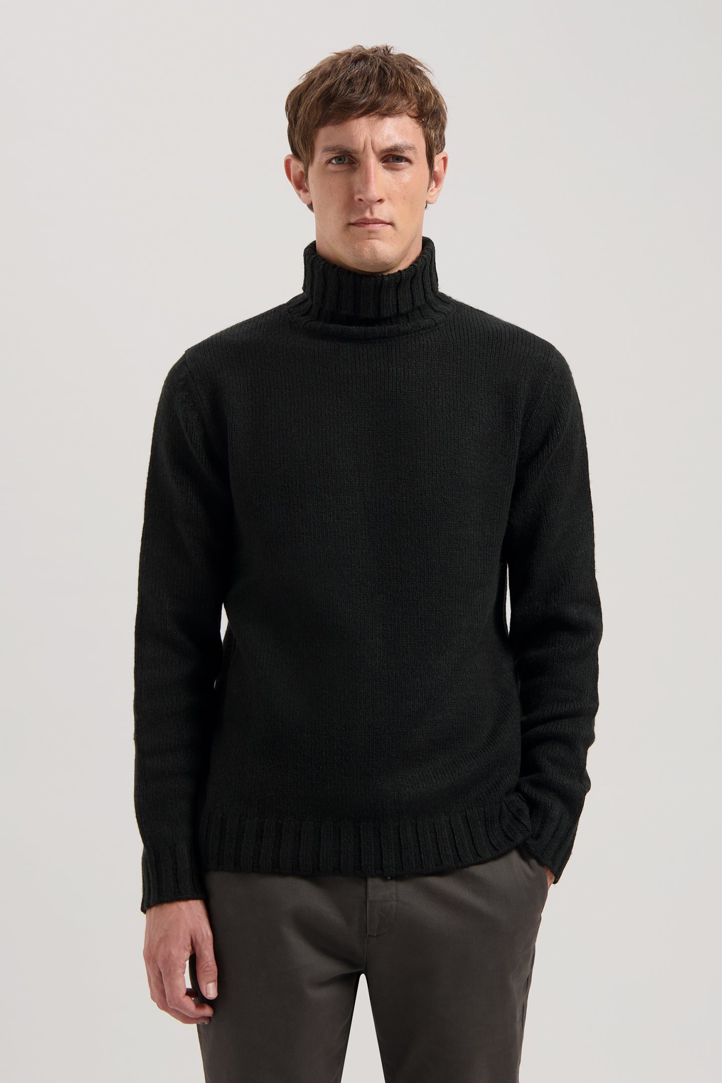 DS_OVE TURTLENECK BLACK 1