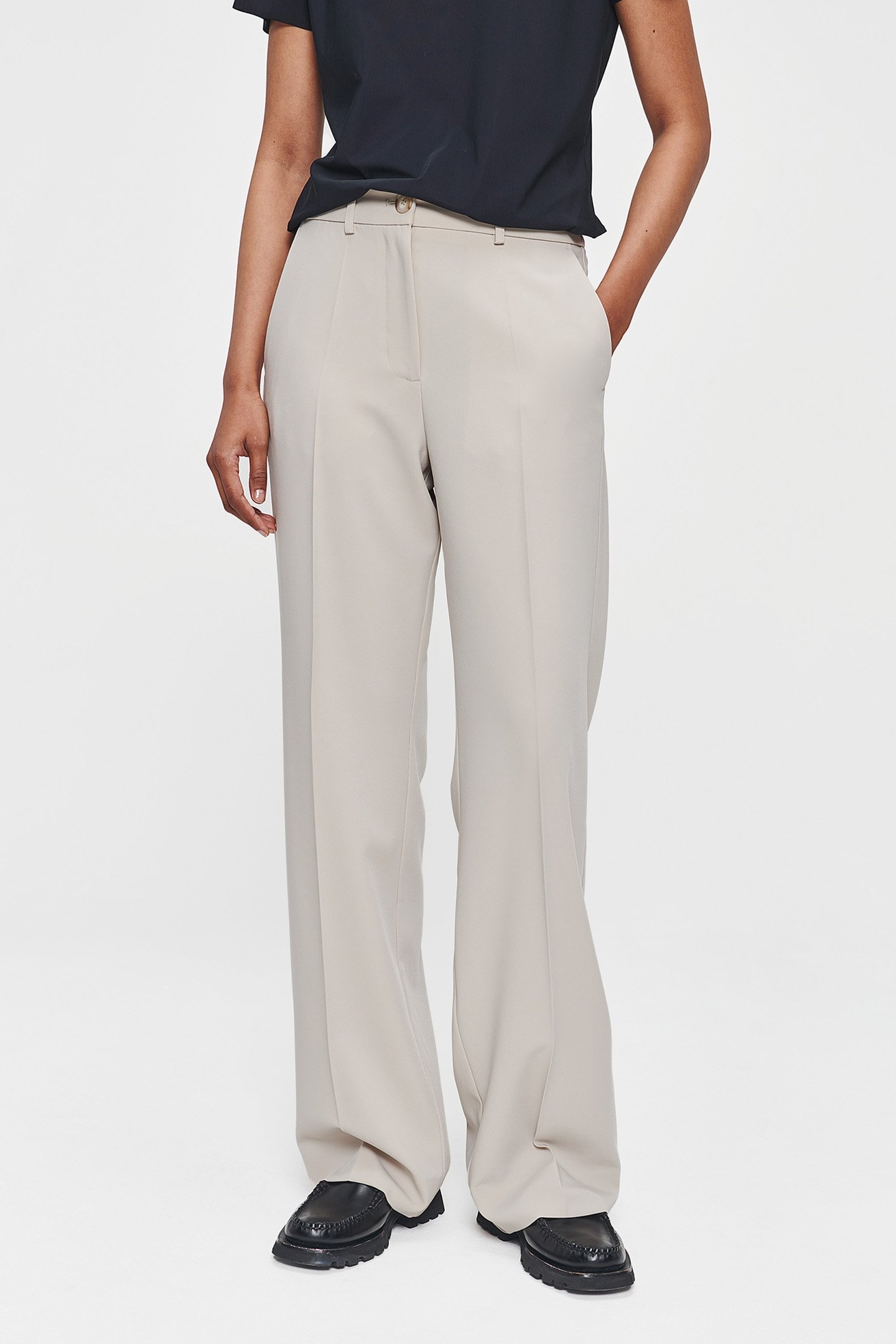 REC JAPANESE RELAXED PANTS SIMPLY TAUPE 1