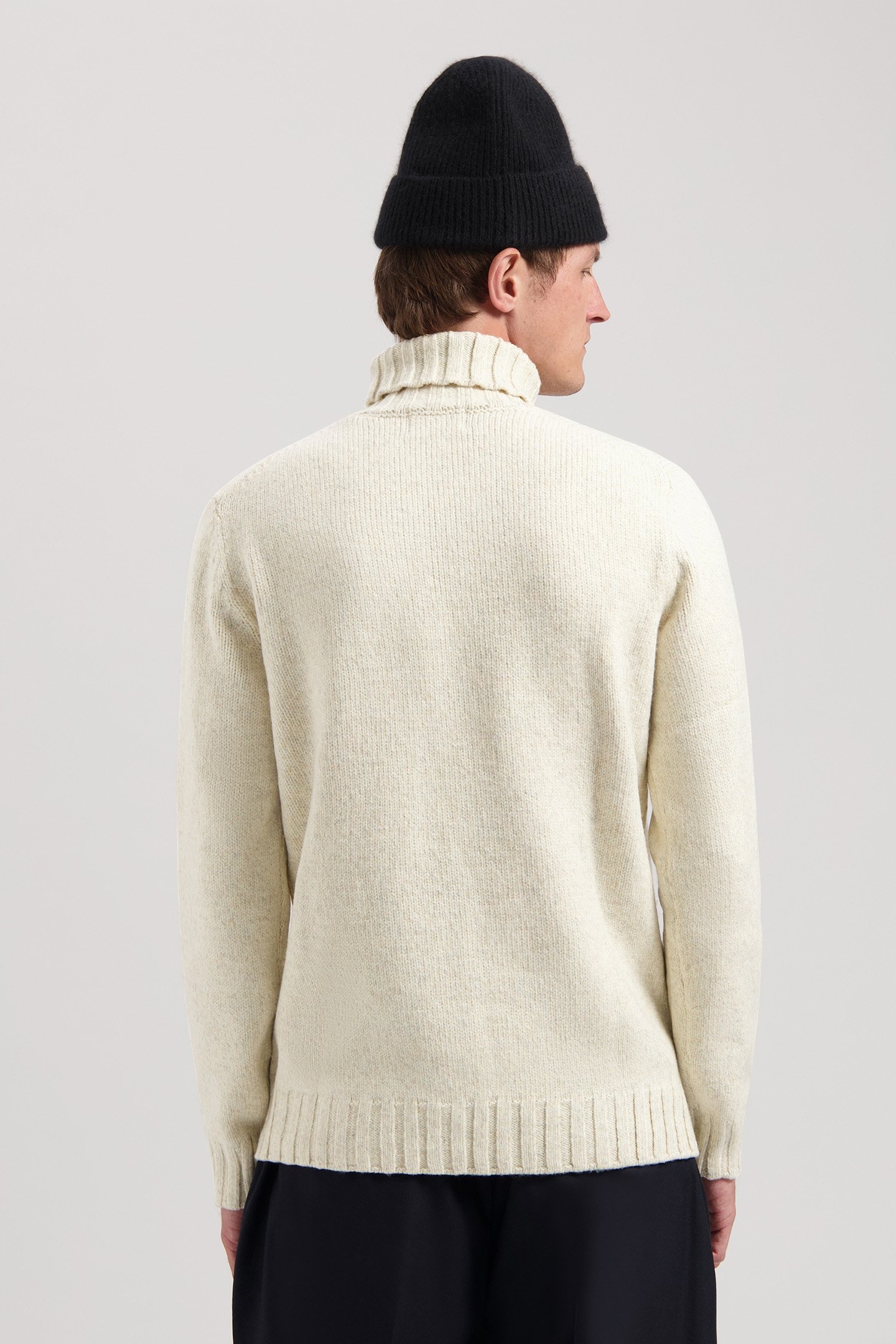 DS_OVE TURTLENECK OFFWHITE 2