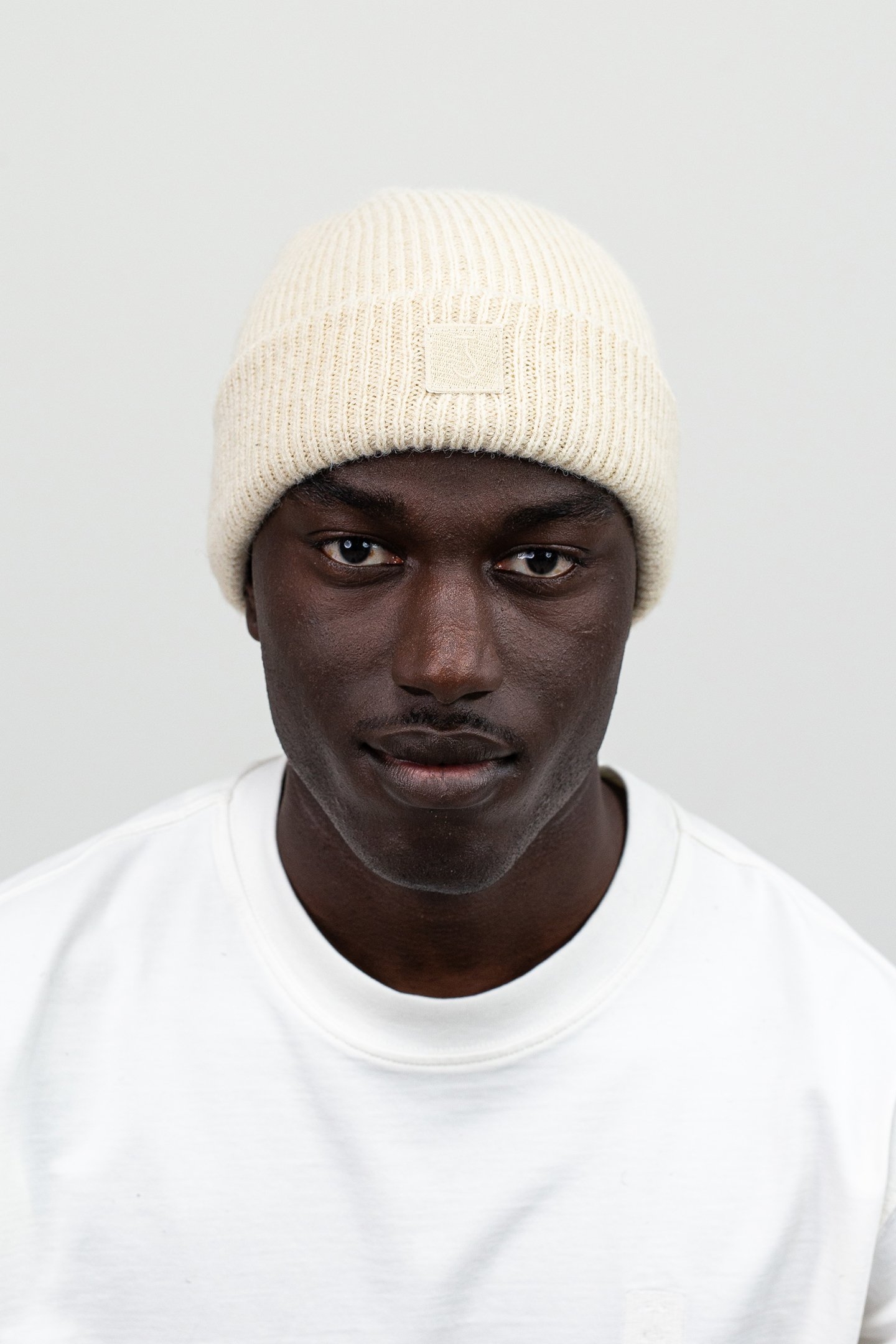 ARMY WOOL HOOK BEANIE BEIGE GREY 2