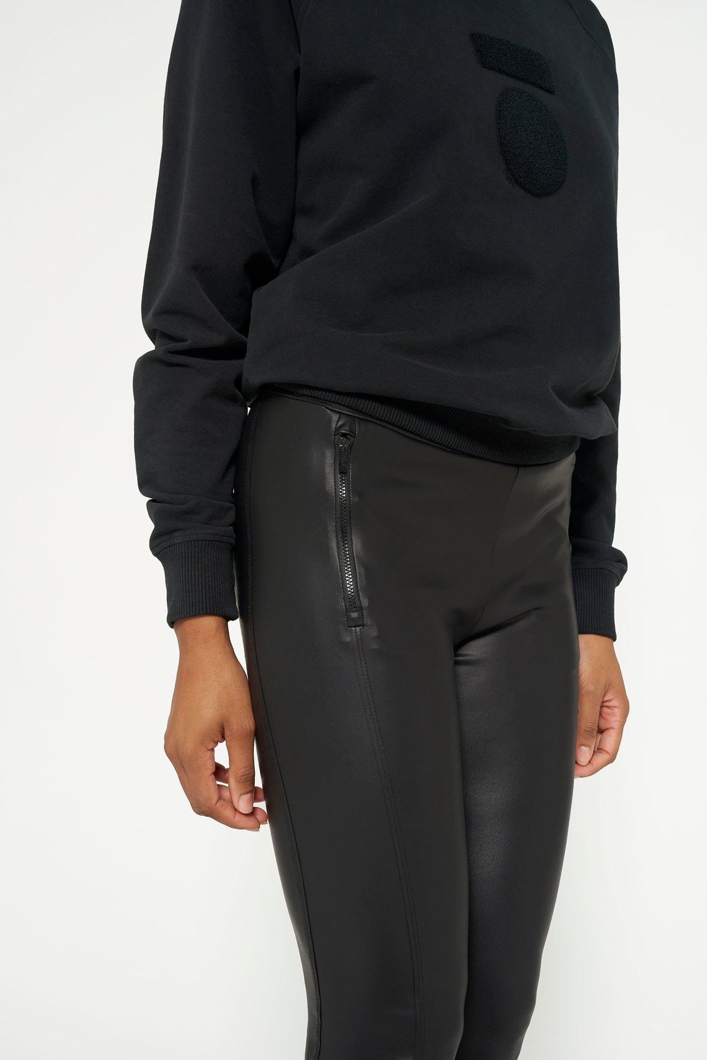 THE LEATHERLOOK LEGGINGS BLACK 7