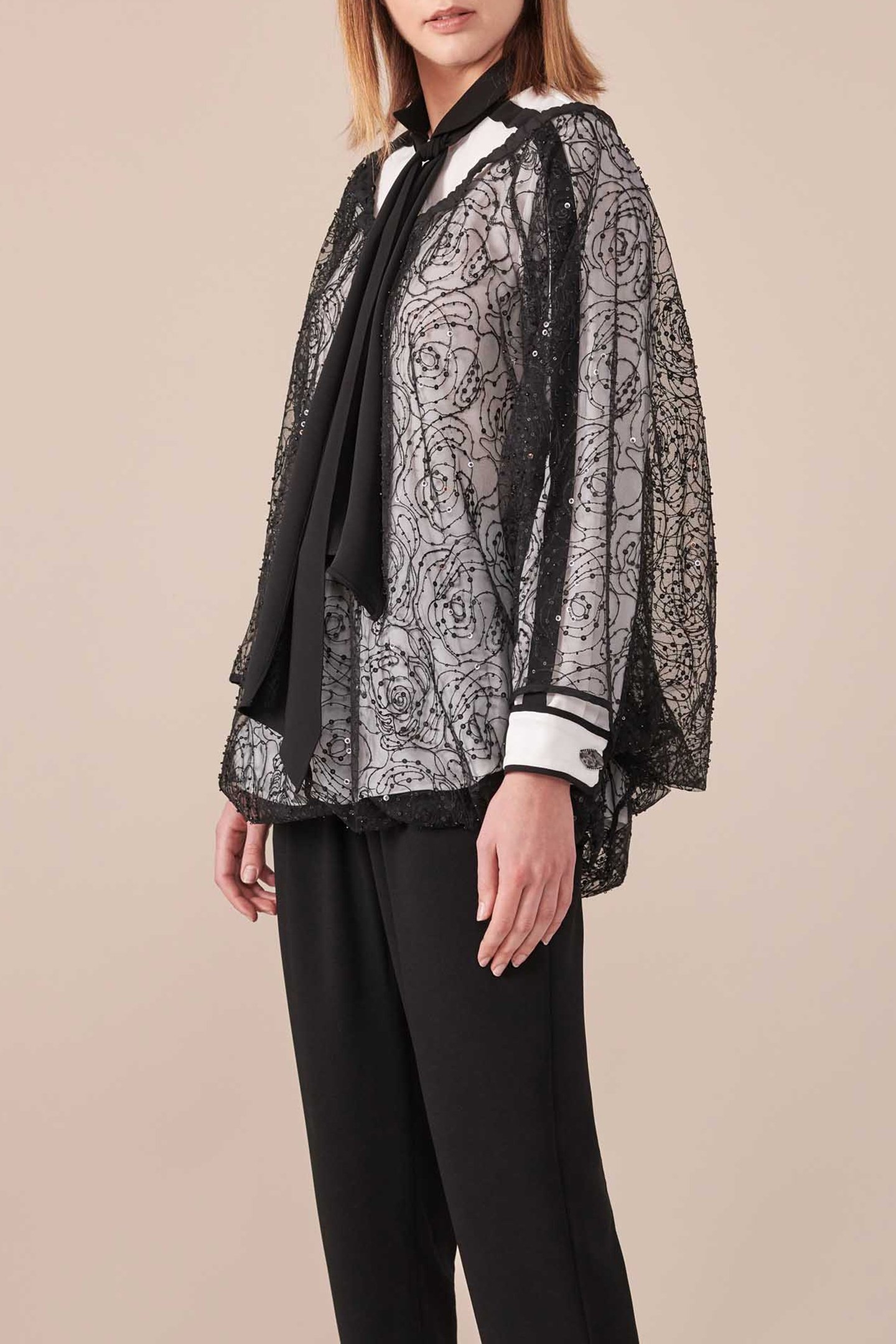 LOGANE BLOUSE BLACK 4