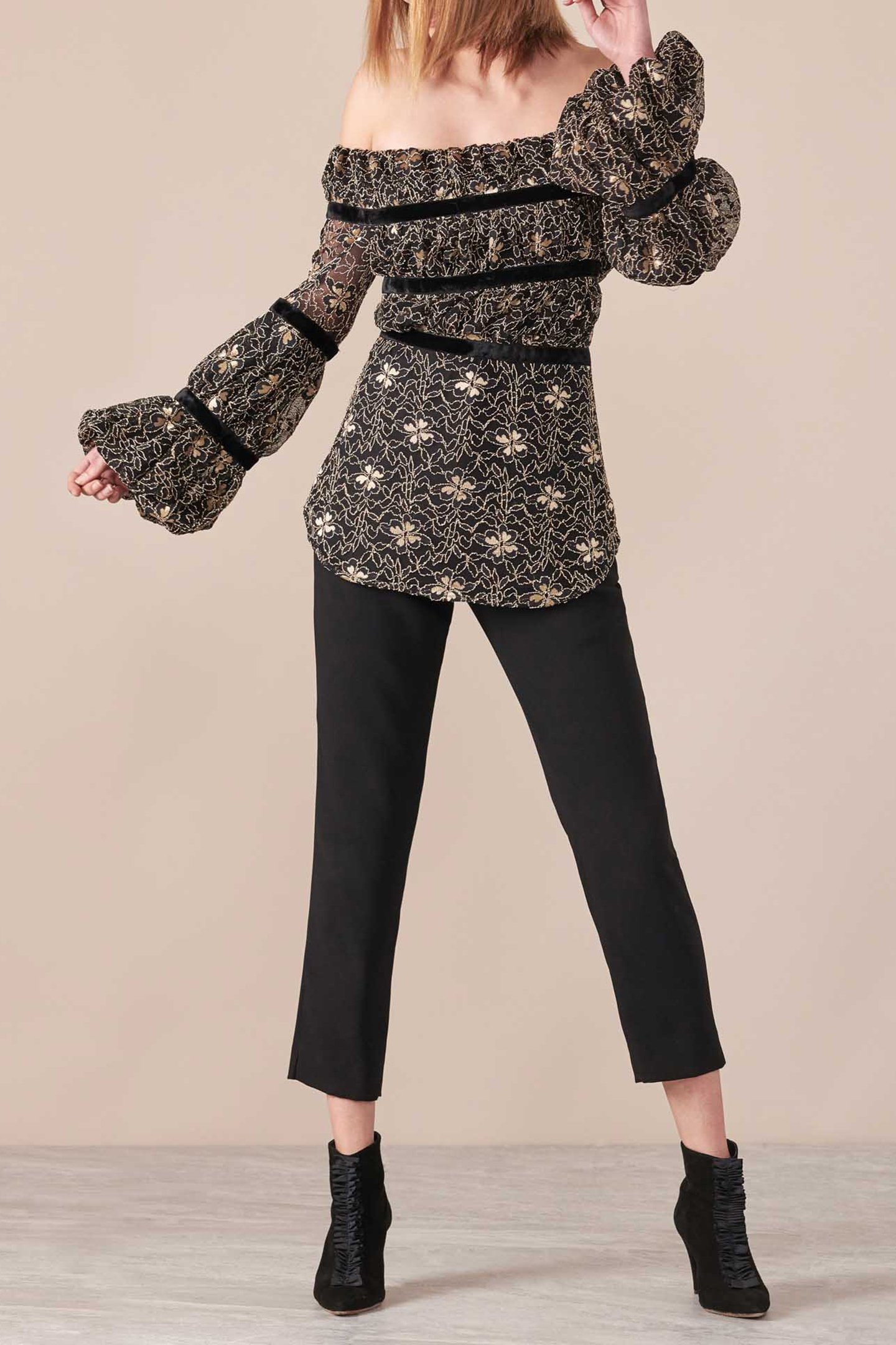 LARINA BLOUSE BLACK 1