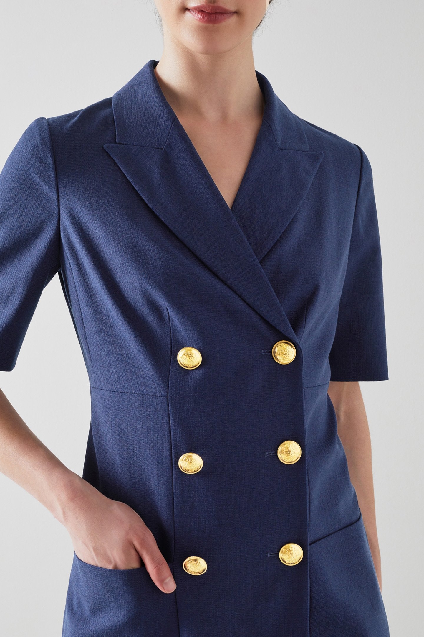 DR KENNEDY- TAILORED DOUB NAVY 5