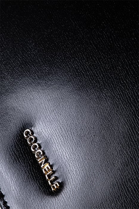 CROSS BODY BAG IN GRAINED LEATHER 5