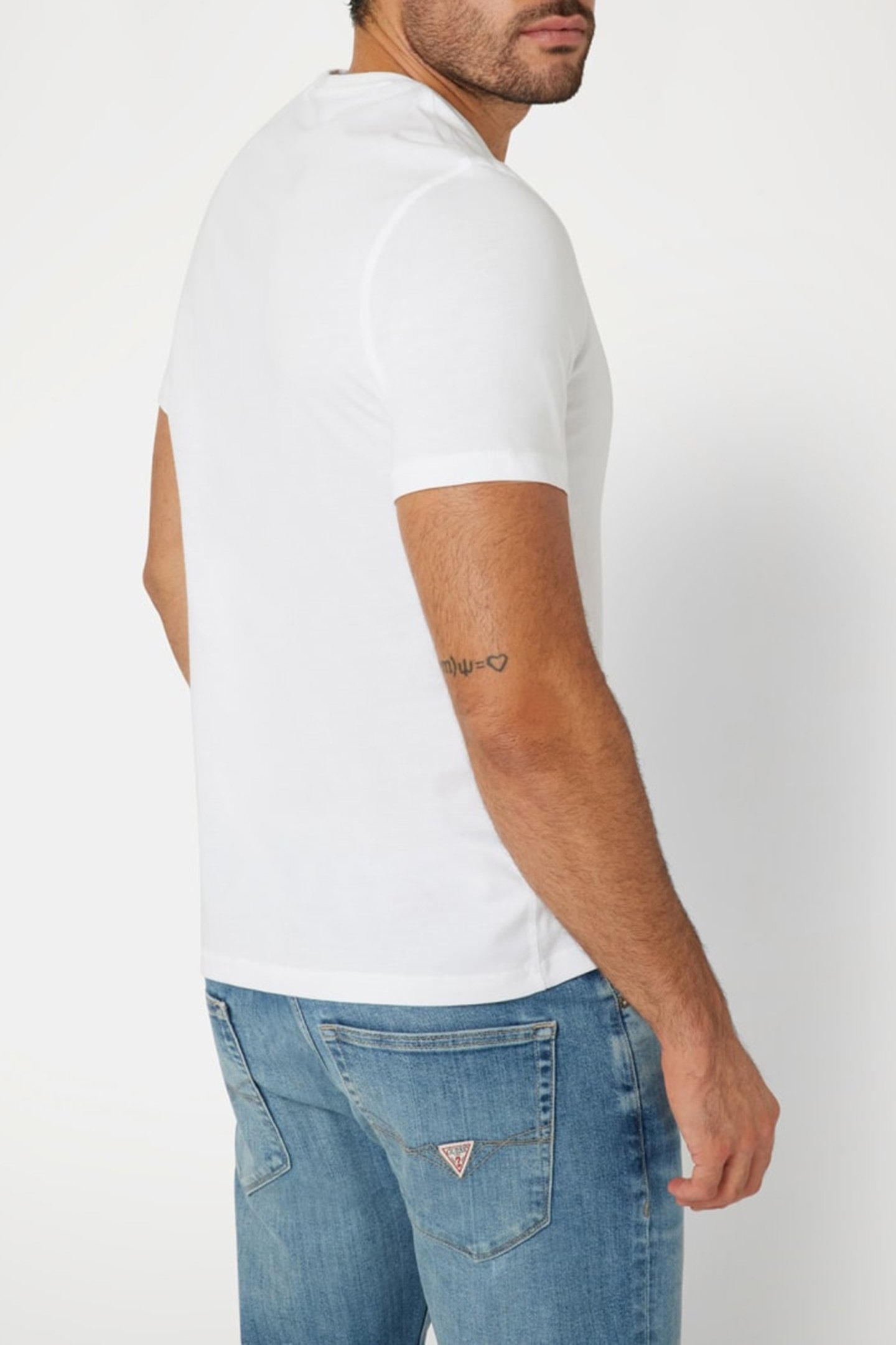 SS CN GUESS BOX LOGO PURE WHITE 2