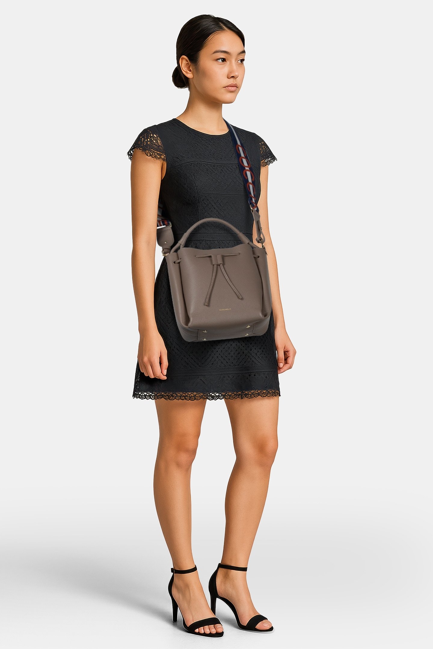 GRAINED LEATHER BAG 1