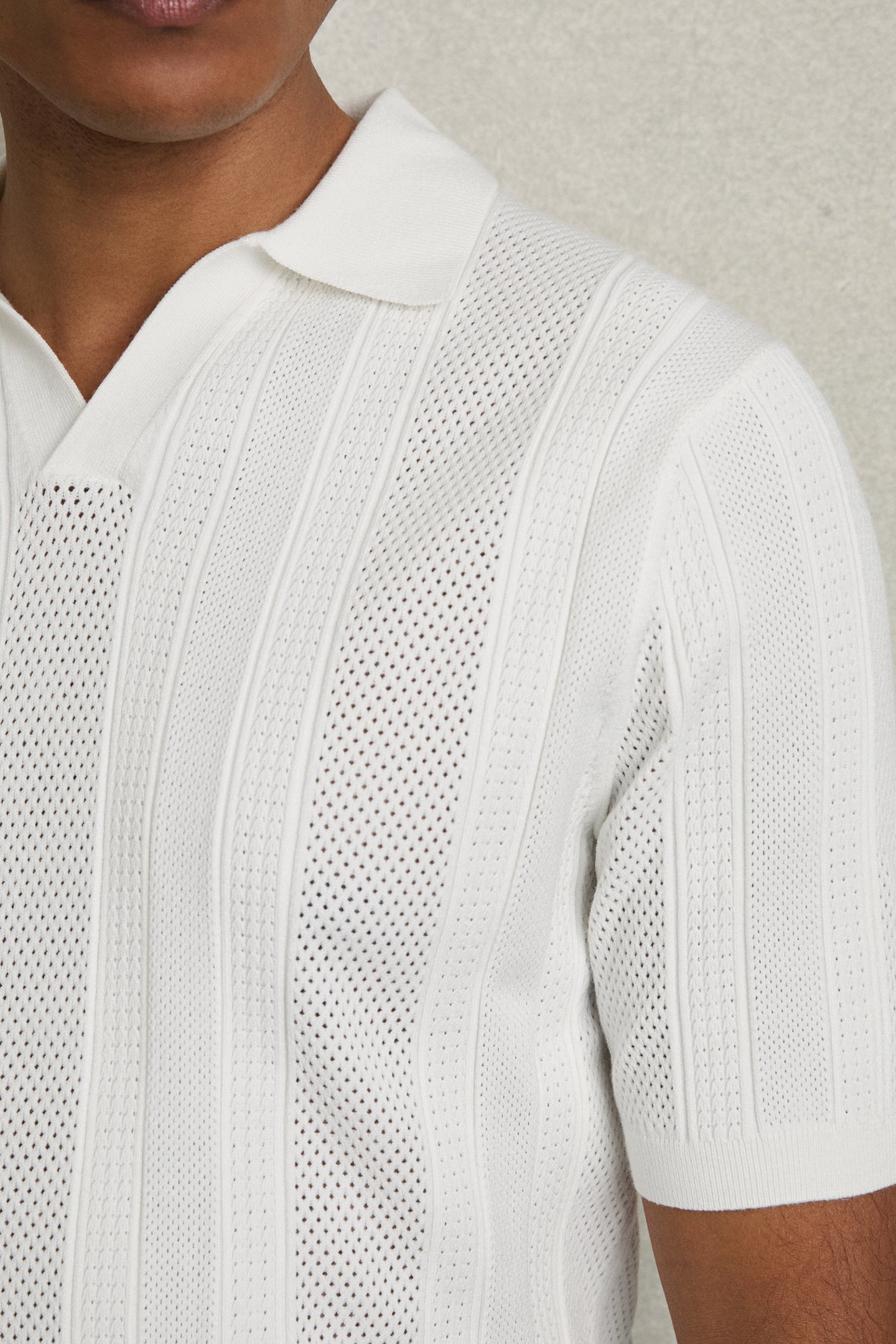 SS OPEN COLLAR STRIPE TEXTURED KNITTED POLO WHITE 5