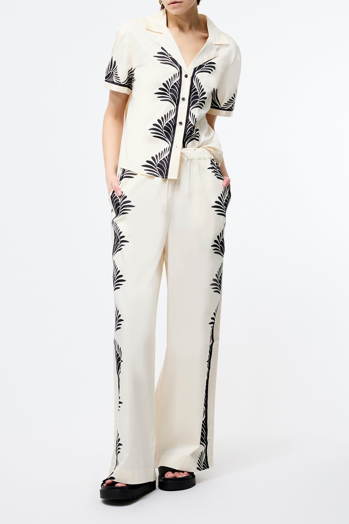 NOLA ALEXIS PRINTED TROUSER CREAM/BLACK 1