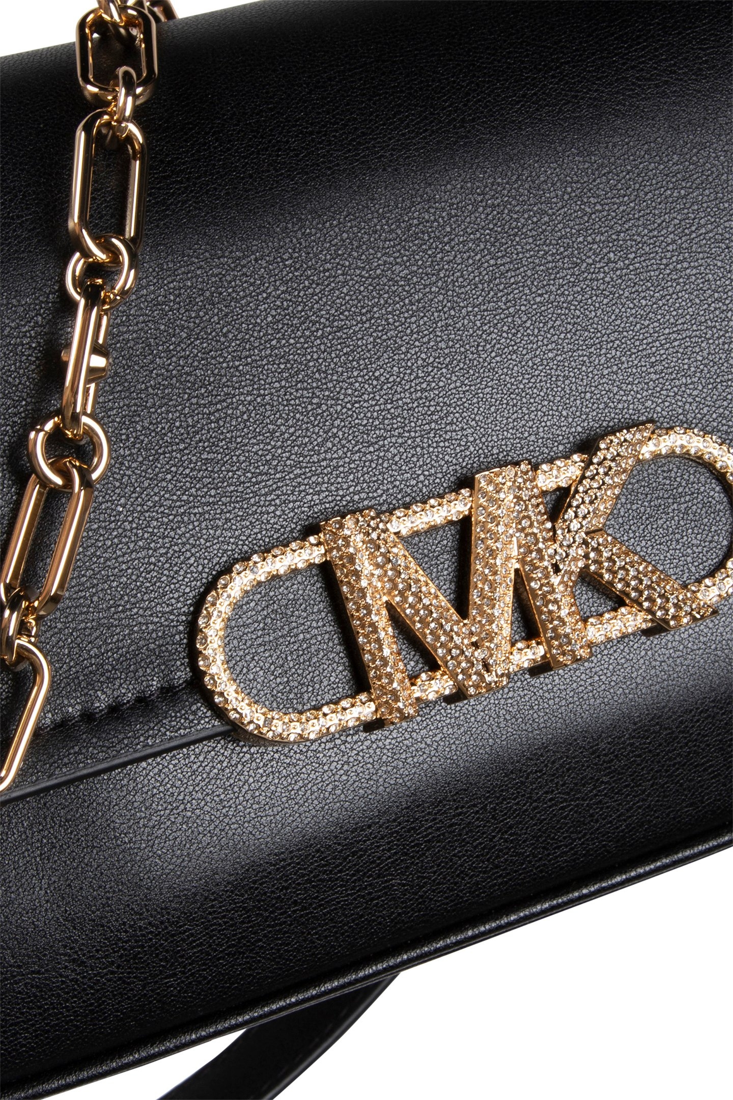 LEATHER CHAIN SHOULDER BAG IN BLACK 5