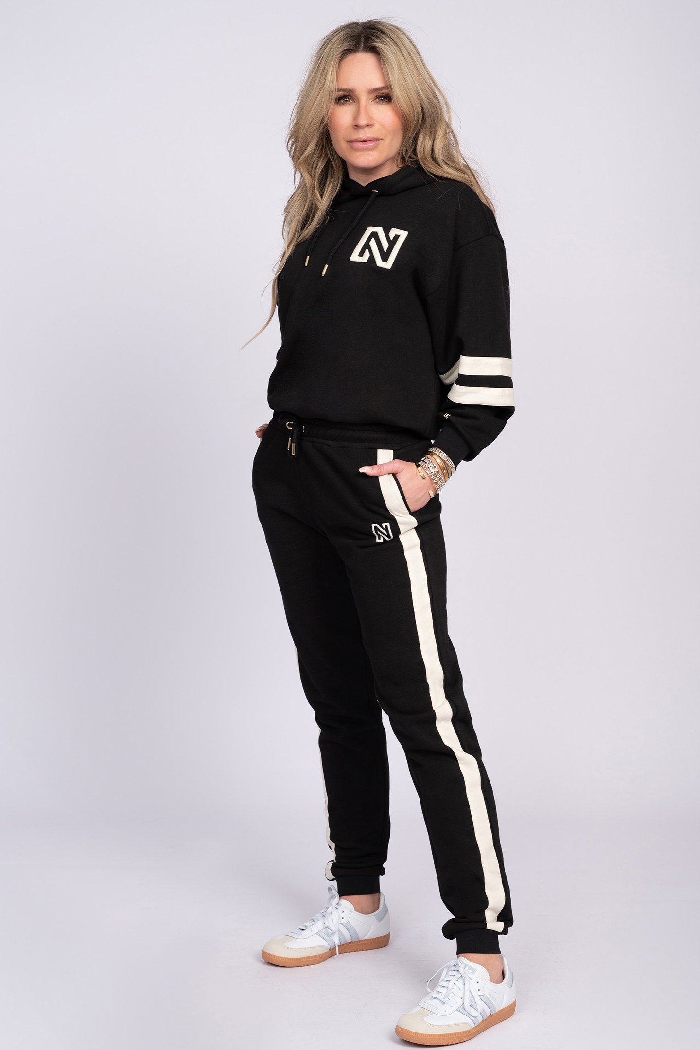 HELSINKI SWEATPANTS BLACK 3