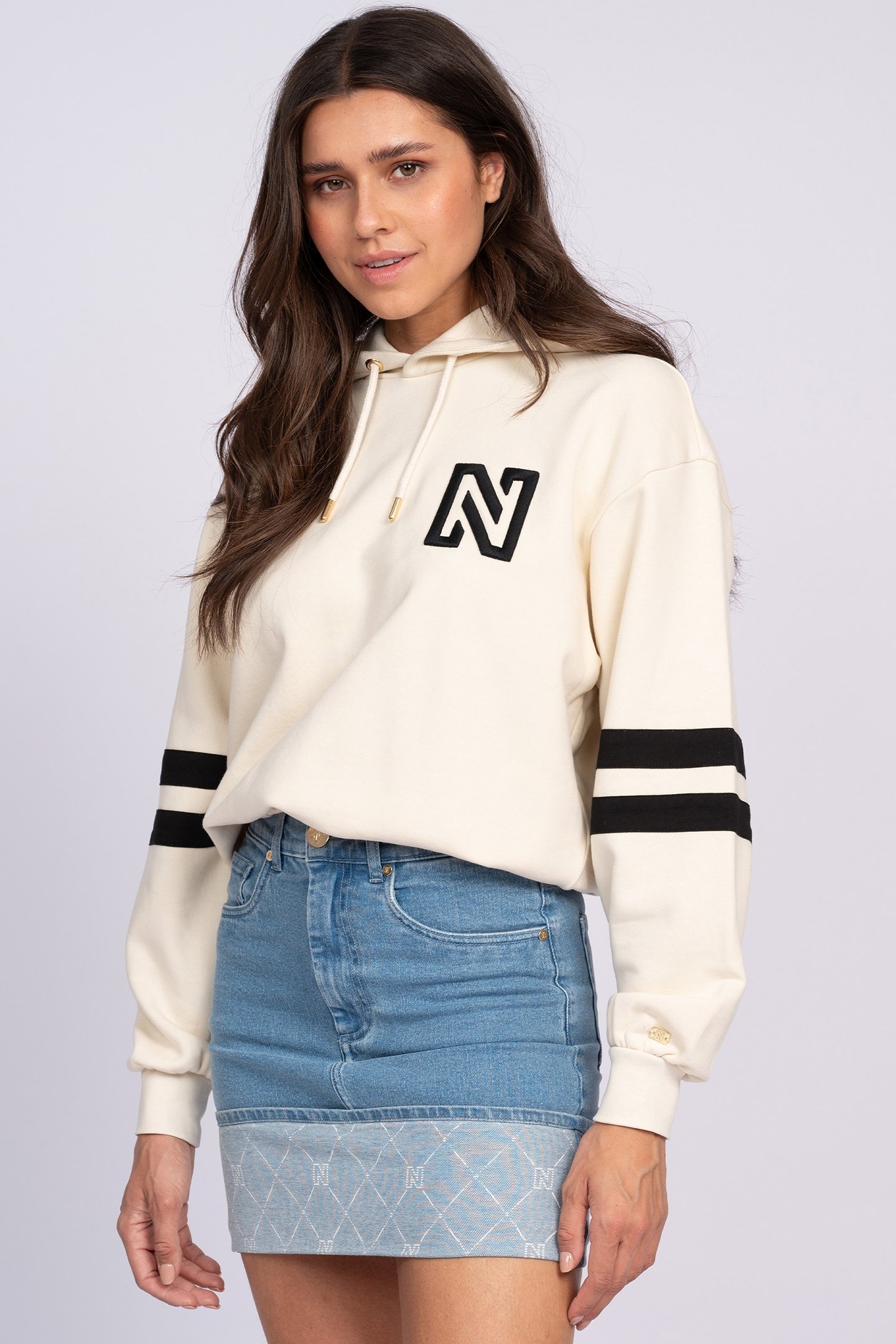 HOXTON BLUE SKIRT LIGHT BLUE 1